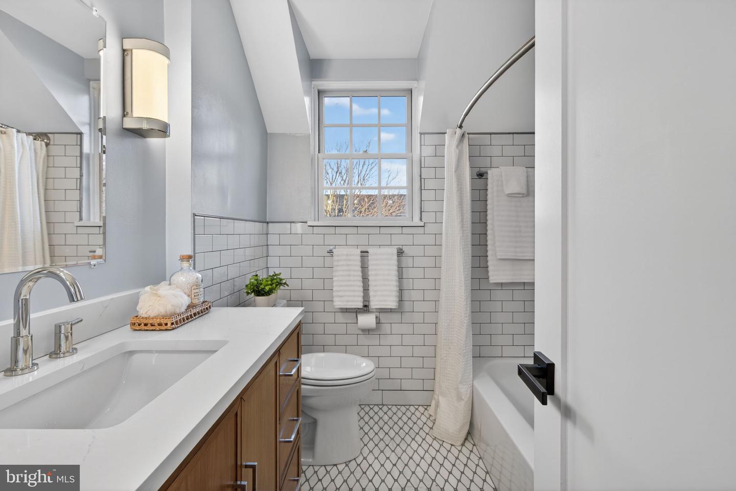 4315 35TH ST S, ARLINGTON, Virginia 22206, 2 Bedrooms Bedrooms, ,2 BathroomsBathrooms,Residential,For sale,4315 35TH ST S,VAAR2066788 MLS # VAAR2066788 4315 35TH ST S, ARLINGTON, Virginia 22206, 2 Bedrooms Bedrooms, ,2 BathroomsBathrooms,Residential,For sale,4315 35TH ST S,VAAR2066788 MLS # VAAR2066788