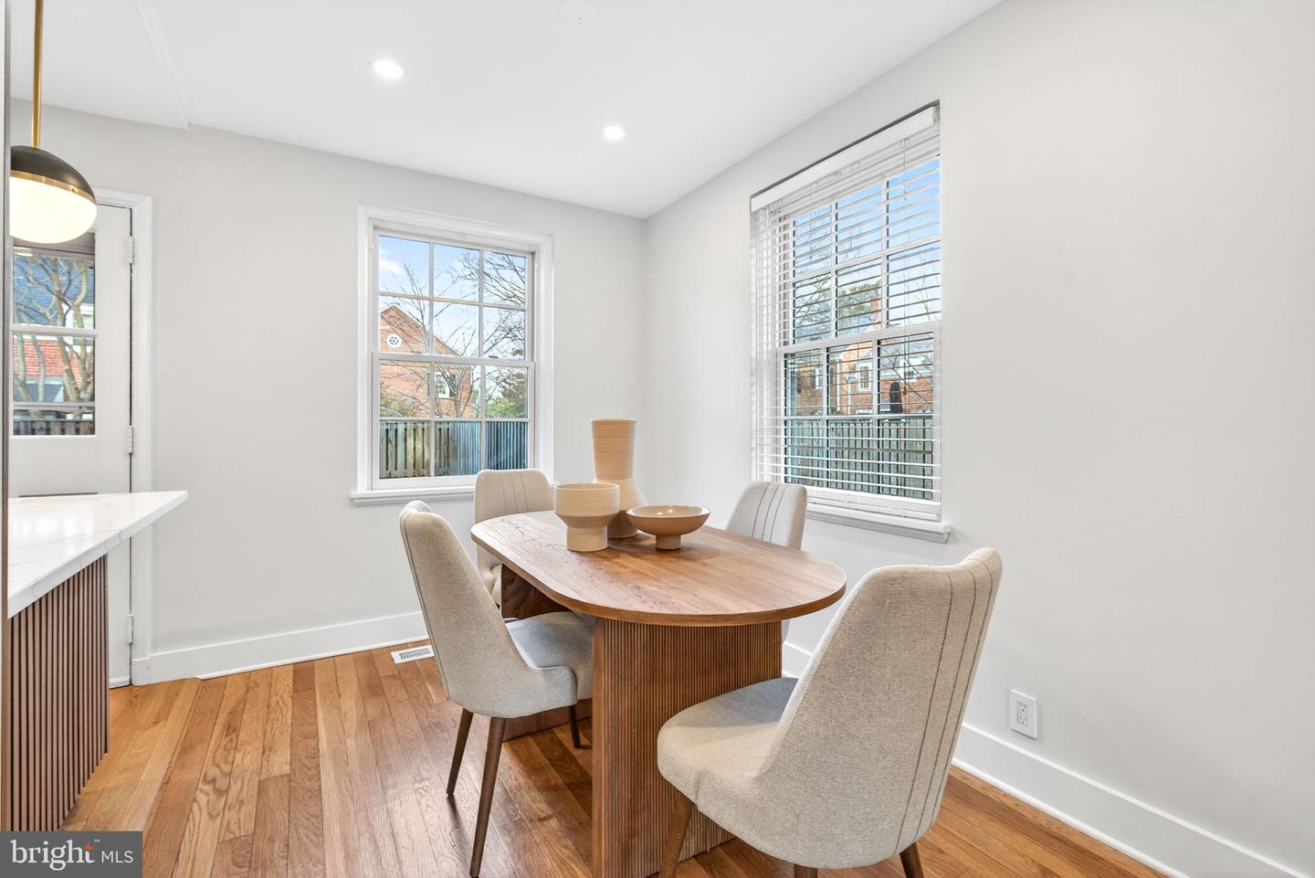 4315 35TH ST S, ARLINGTON, Virginia 22206, 2 Bedrooms Bedrooms, ,2 BathroomsBathrooms,Residential,For sale,4315 35TH ST S,VAAR2066788 MLS # VAAR2066788 4315 35TH ST S, ARLINGTON, Virginia 22206, 2 Bedrooms Bedrooms, ,2 BathroomsBathrooms,Residential,For sale,4315 35TH ST S,VAAR2066788 MLS # VAAR2066788