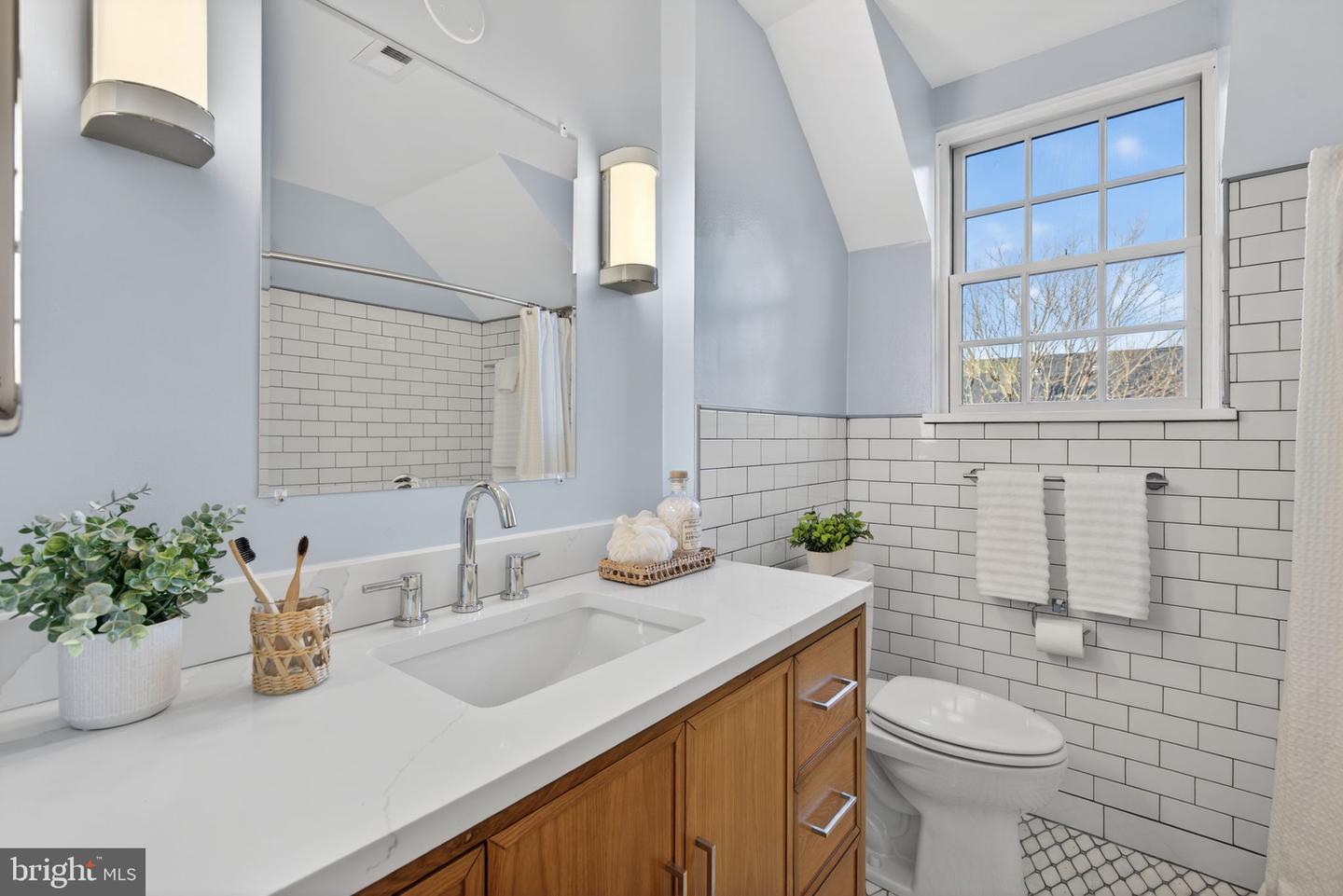 4315 35TH ST S, ARLINGTON, Virginia 22206, 2 Bedrooms Bedrooms, ,2 BathroomsBathrooms,Residential,For sale,4315 35TH ST S,VAAR2066788 MLS # VAAR2066788 4315 35TH ST S, ARLINGTON, Virginia 22206, 2 Bedrooms Bedrooms, ,2 BathroomsBathrooms,Residential,For sale,4315 35TH ST S,VAAR2066788 MLS # VAAR2066788