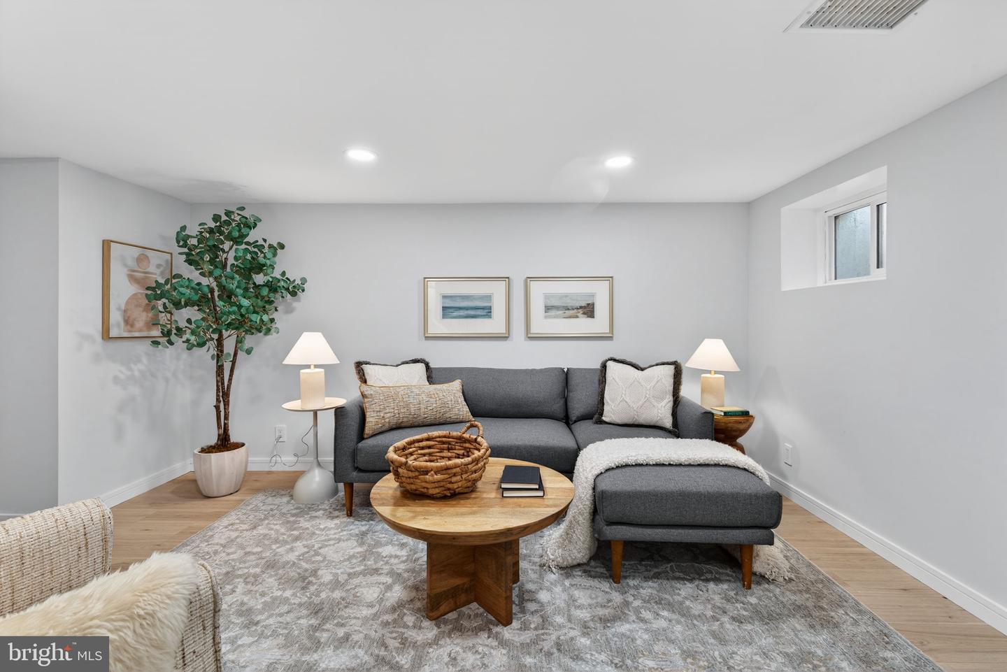 4315 35TH ST S, ARLINGTON, Virginia 22206, 2 Bedrooms Bedrooms, ,2 BathroomsBathrooms,Residential,For sale,4315 35TH ST S,VAAR2066788 MLS # VAAR2066788 4315 35TH ST S, ARLINGTON, Virginia 22206, 2 Bedrooms Bedrooms, ,2 BathroomsBathrooms,Residential,For sale,4315 35TH ST S,VAAR2066788 MLS # VAAR2066788