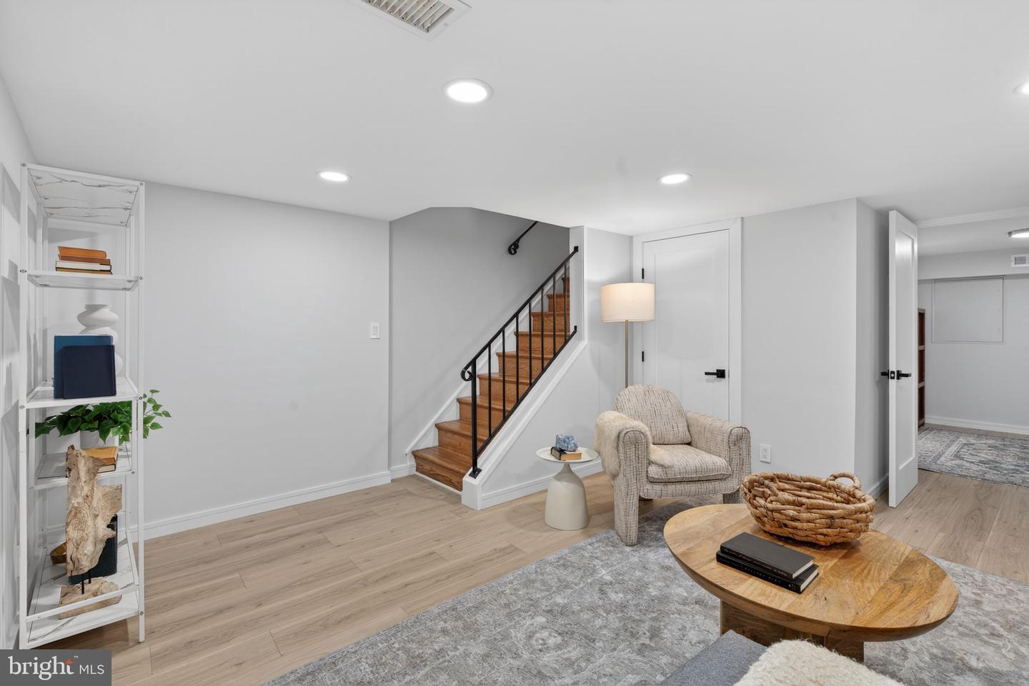 4315 35TH ST S, ARLINGTON, Virginia 22206, 2 Bedrooms Bedrooms, ,2 BathroomsBathrooms,Residential,For sale,4315 35TH ST S,VAAR2066788 MLS # VAAR2066788 4315 35TH ST S, ARLINGTON, Virginia 22206, 2 Bedrooms Bedrooms, ,2 BathroomsBathrooms,Residential,For sale,4315 35TH ST S,VAAR2066788 MLS # VAAR2066788