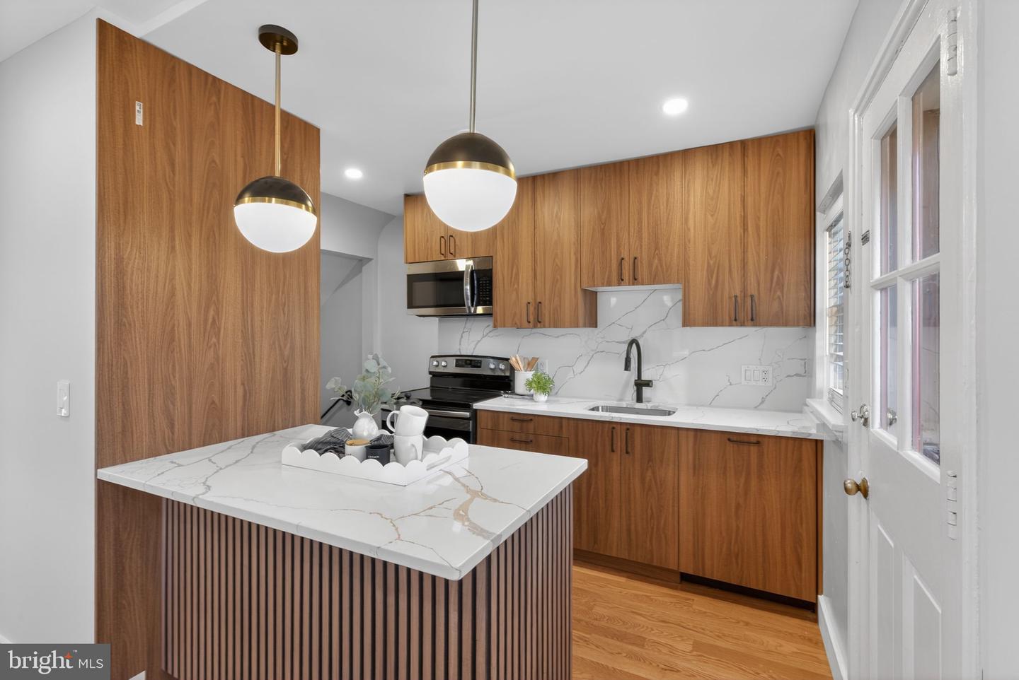 4315 35TH ST S, ARLINGTON, Virginia 22206, 2 Bedrooms Bedrooms, ,2 BathroomsBathrooms,Residential,For sale,4315 35TH ST S,VAAR2066788 MLS # VAAR2066788 4315 35TH ST S, ARLINGTON, Virginia 22206, 2 Bedrooms Bedrooms, ,2 BathroomsBathrooms,Residential,For sale,4315 35TH ST S,VAAR2066788 MLS # VAAR2066788