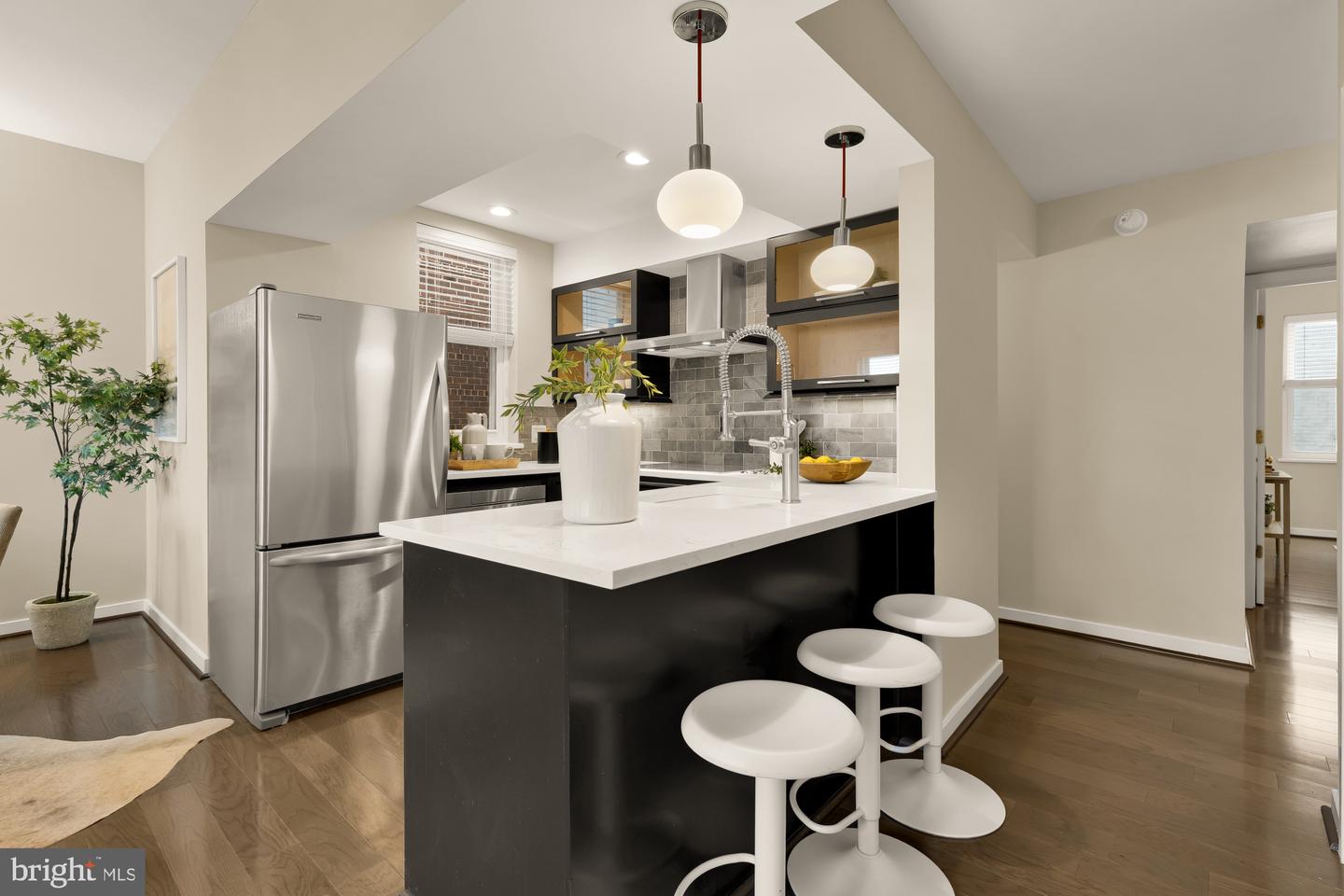 2114 N ST NW #32, WASHINGTON, District Of Columbia 20037, 2 Bedrooms Bedrooms, ,2 BathroomsBathrooms,Residential,For sale,2114 N ST NW #32,DCDC2234674 MLS # DCDC2234674 2114 N ST NW #32, WASHINGTON, District Of Columbia 20037, 2 Bedrooms Bedrooms, ,2 BathroomsBathrooms,Residential,For sale,2114 N ST NW #32,DCDC2234674 MLS # DCDC2234674