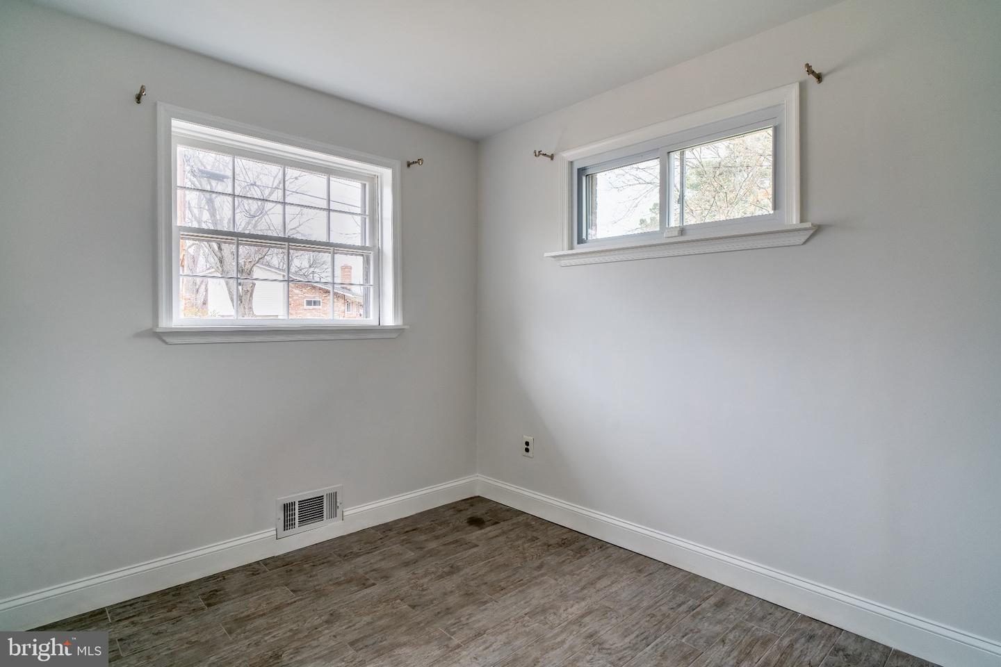 4233 LINDEN ST, FAIRFAX, Virginia 22030, 3 Bedrooms Bedrooms, 5 Rooms Rooms,2 BathroomsBathrooms,Residential,For sale,4233 LINDEN ST,VAFC2007556 MLS # VAFC2007556 4233 LINDEN ST, FAIRFAX, Virginia 22030, 3 Bedrooms Bedrooms, 5 Rooms Rooms,2 BathroomsBathrooms,Residential,For sale,4233 LINDEN ST,VAFC2007556 MLS # VAFC2007556