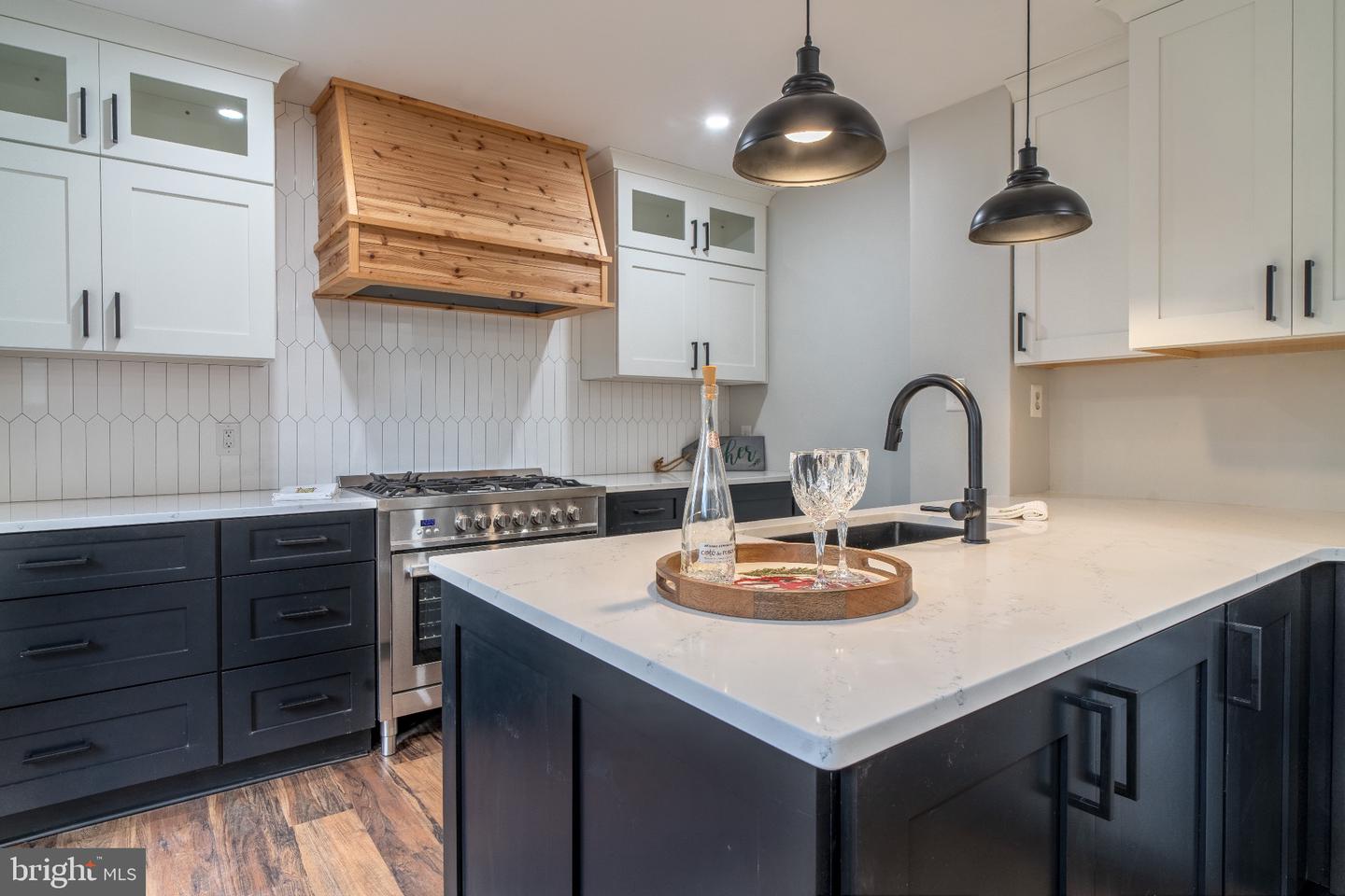 4233 LINDEN ST, FAIRFAX, Virginia 22030, 3 Bedrooms Bedrooms, 5 Rooms Rooms,2 BathroomsBathrooms,Residential,For sale,4233 LINDEN ST,VAFC2007556 MLS # VAFC2007556 4233 LINDEN ST, FAIRFAX, Virginia 22030, 3 Bedrooms Bedrooms, 5 Rooms Rooms,2 BathroomsBathrooms,Residential,For sale,4233 LINDEN ST,VAFC2007556 MLS # VAFC2007556