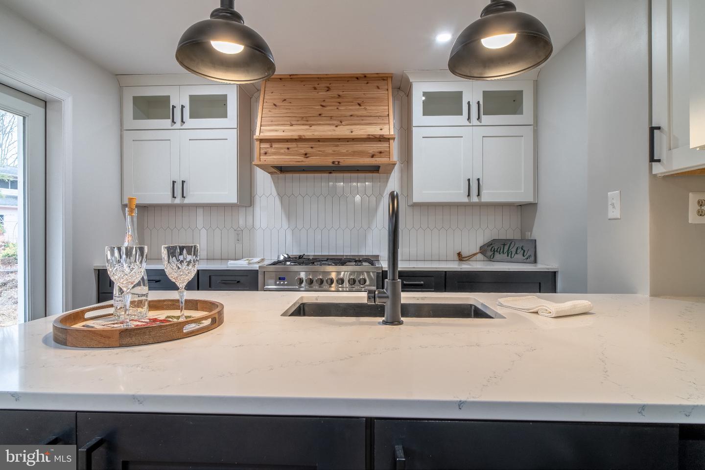 4233 LINDEN ST, FAIRFAX, Virginia 22030, 3 Bedrooms Bedrooms, 5 Rooms Rooms,2 BathroomsBathrooms,Residential,For sale,4233 LINDEN ST,VAFC2007556 MLS # VAFC2007556 4233 LINDEN ST, FAIRFAX, Virginia 22030, 3 Bedrooms Bedrooms, 5 Rooms Rooms,2 BathroomsBathrooms,Residential,For sale,4233 LINDEN ST,VAFC2007556 MLS # VAFC2007556