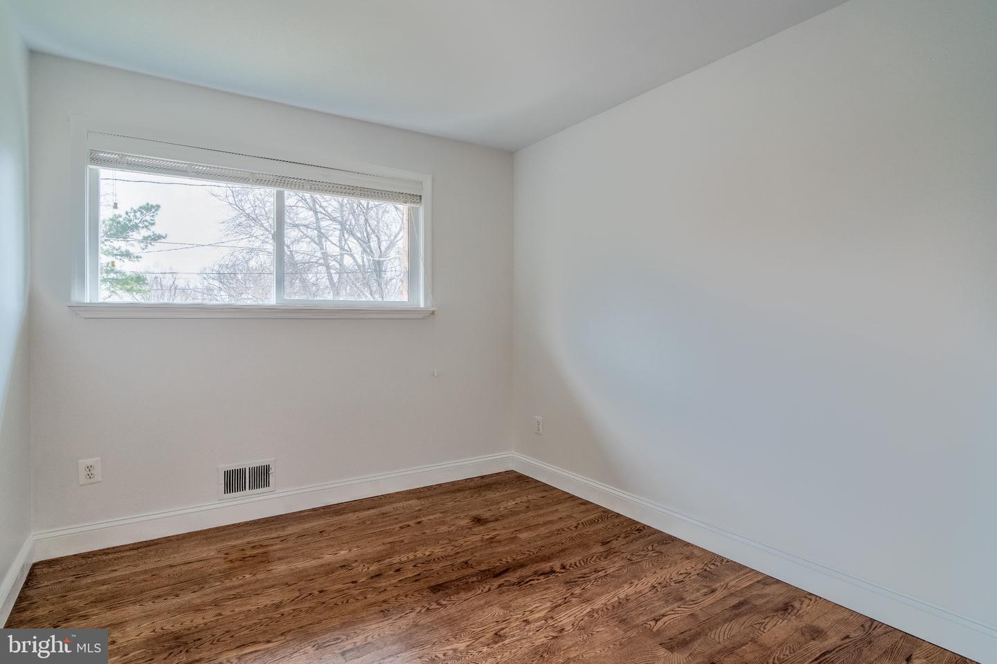 4233 LINDEN ST, FAIRFAX, Virginia 22030, 3 Bedrooms Bedrooms, 5 Rooms Rooms,2 BathroomsBathrooms,Residential,For sale,4233 LINDEN ST,VAFC2007556 MLS # VAFC2007556 4233 LINDEN ST, FAIRFAX, Virginia 22030, 3 Bedrooms Bedrooms, 5 Rooms Rooms,2 BathroomsBathrooms,Residential,For sale,4233 LINDEN ST,VAFC2007556 MLS # VAFC2007556