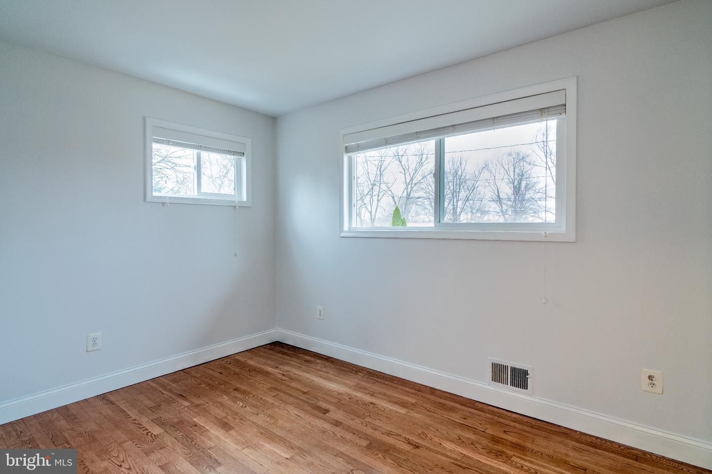 4233 LINDEN ST, FAIRFAX, Virginia 22030, 3 Bedrooms Bedrooms, 5 Rooms Rooms,2 BathroomsBathrooms,Residential,For sale,4233 LINDEN ST,VAFC2007556 MLS # VAFC2007556 4233 LINDEN ST, FAIRFAX, Virginia 22030, 3 Bedrooms Bedrooms, 5 Rooms Rooms,2 BathroomsBathrooms,Residential,For sale,4233 LINDEN ST,VAFC2007556 MLS # VAFC2007556