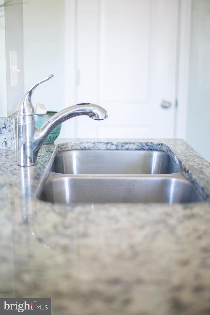 17073 BROOKWOOD DR, BOWLING GREEN, Virginia 22427, 3 Bedrooms Bedrooms, 6 Rooms Rooms,2 BathroomsBathrooms,Residential,For sale,17073 BROOKWOOD DR,VACV2009268 MLS # VACV2009268