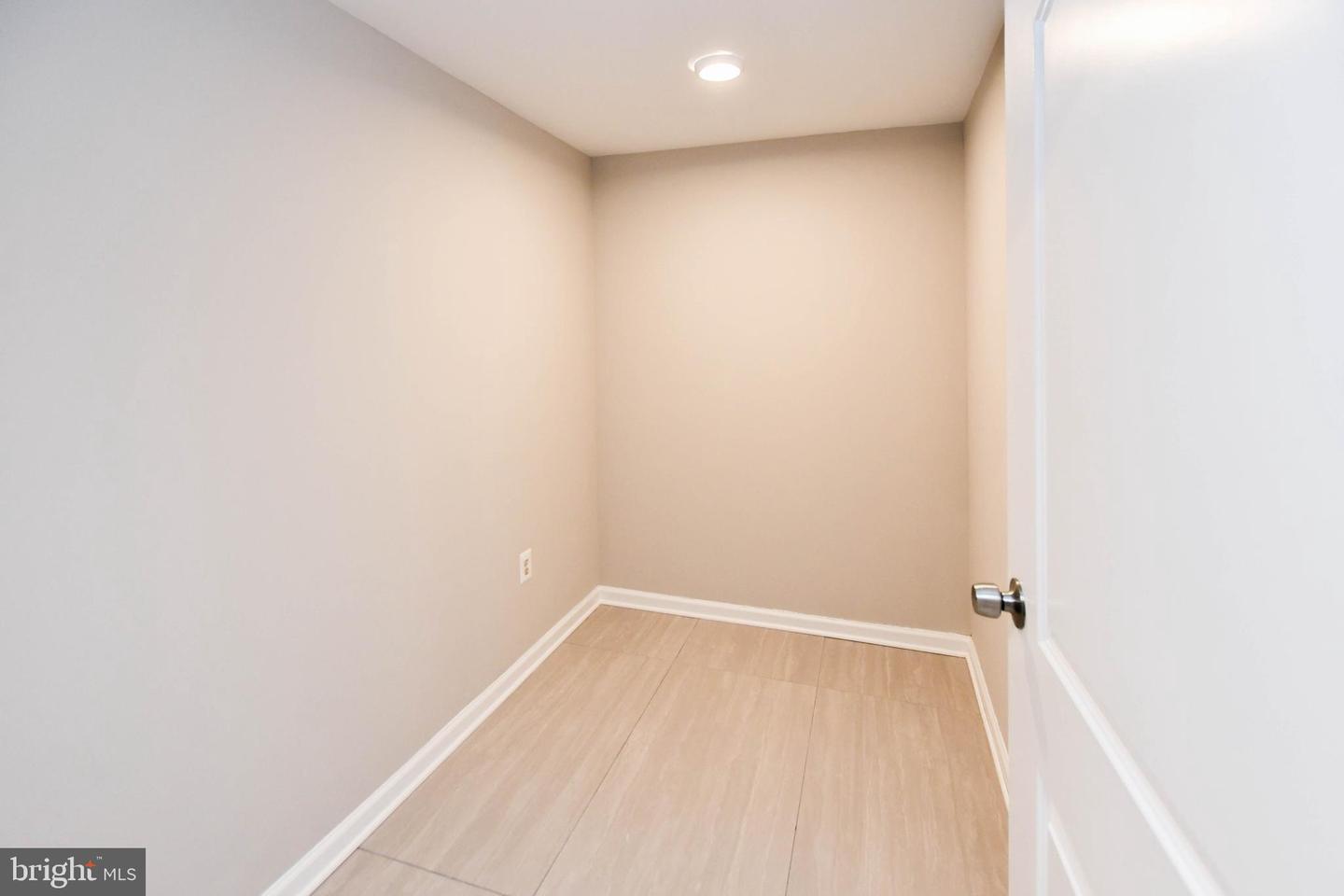 9 DORRELL CT, STERLING, Virginia 20165, 3 Bedrooms Bedrooms, ,1 BathroomBathrooms,Residential,For sale,9 DORRELL CT,VALO2112270 MLS # VALO2112270 9 DORRELL CT, STERLING, Virginia 20165, 3 Bedrooms Bedrooms, ,1 BathroomBathrooms,Residential,For sale,9 DORRELL CT,VALO2112270 MLS # VALO2112270