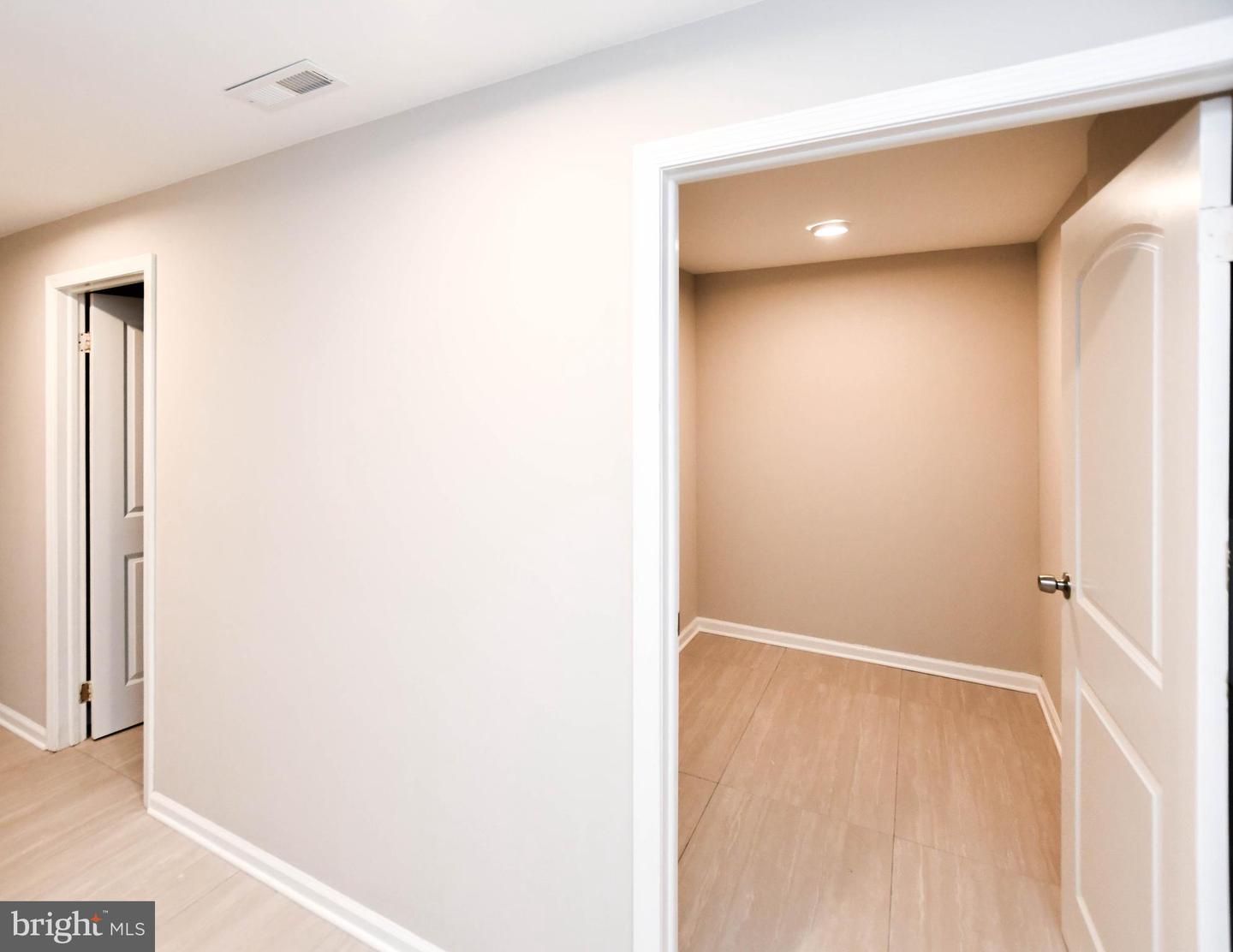 9 DORRELL CT, STERLING, Virginia 20165, 3 Bedrooms Bedrooms, ,1 BathroomBathrooms,Residential,For sale,9 DORRELL CT,VALO2112270 MLS # VALO2112270 9 DORRELL CT, STERLING, Virginia 20165, 3 Bedrooms Bedrooms, ,1 BathroomBathrooms,Residential,For sale,9 DORRELL CT,VALO2112270 MLS # VALO2112270