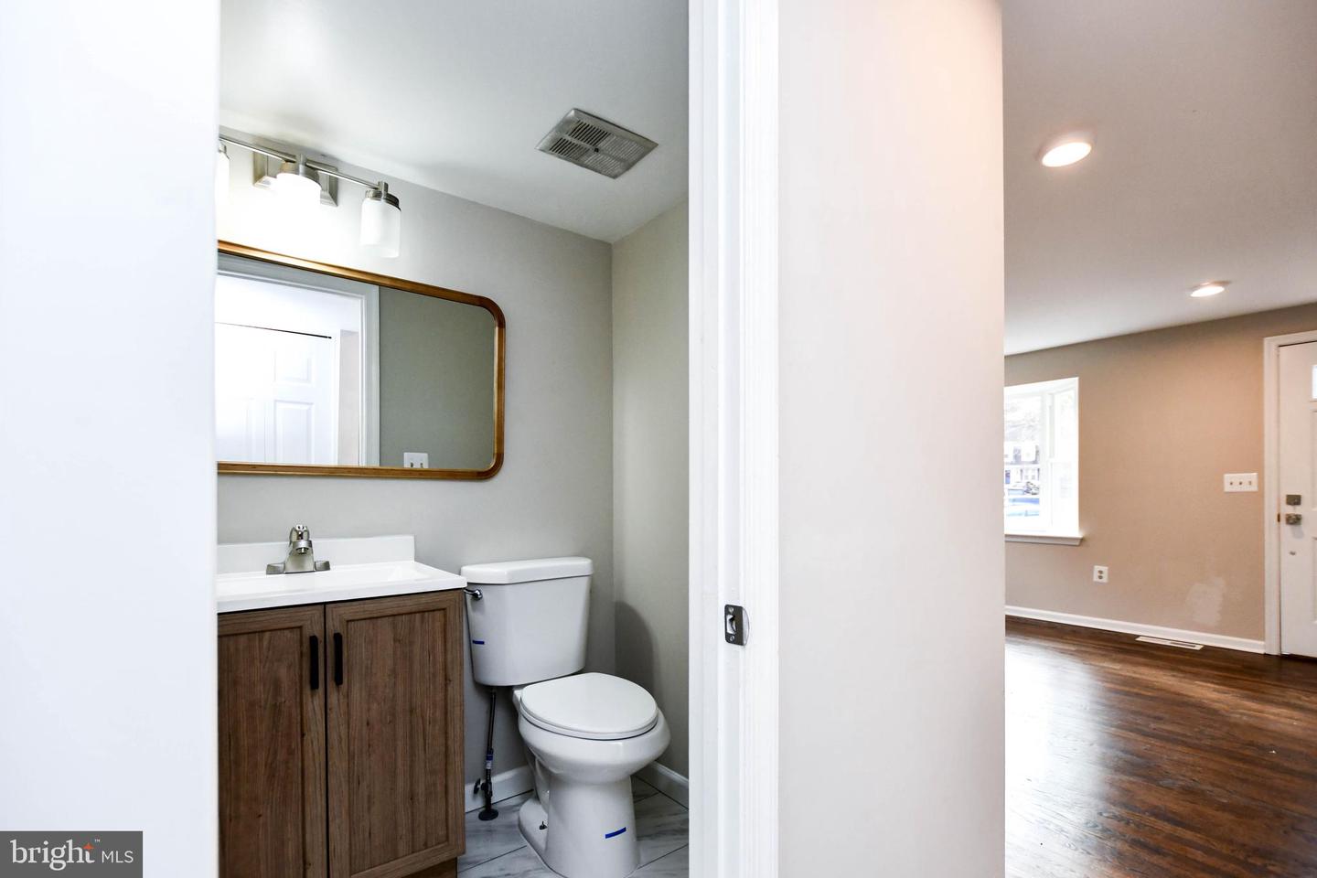 9 DORRELL CT, STERLING, Virginia 20165, 3 Bedrooms Bedrooms, ,1 BathroomBathrooms,Residential,For sale,9 DORRELL CT,VALO2112270 MLS # VALO2112270 9 DORRELL CT, STERLING, Virginia 20165, 3 Bedrooms Bedrooms, ,1 BathroomBathrooms,Residential,For sale,9 DORRELL CT,VALO2112270 MLS # VALO2112270