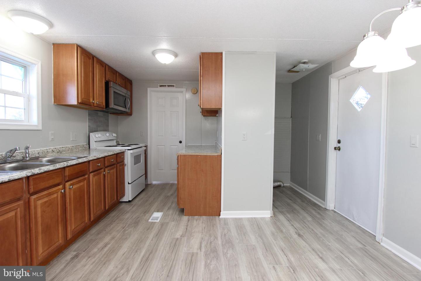 18 MARY DR, STAFFORD, Virginia 22556, 3 Bedrooms Bedrooms, 5 Rooms Rooms,2 BathroomsBathrooms,Residential,For sale,18 MARY DR,VAST2044688 MLS # VAST2044688 18 MARY DR, STAFFORD, Virginia 22556, 3 Bedrooms Bedrooms, 5 Rooms Rooms,2 BathroomsBathrooms,Residential,For sale,18 MARY DR,VAST2044688 MLS # VAST2044688