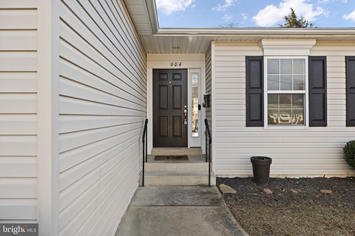 604 WOODFORD ST, FREDERICKSBURG, Virginia 22401, 3 Bedrooms Bedrooms, ,2 BathroomsBathrooms,Residential,For sale,604 WOODFORD ST,VAFB2009404 MLS # VAFB2009404 604 WOODFORD ST, FREDERICKSBURG, Virginia 22401, 3 Bedrooms Bedrooms, ,2 BathroomsBathrooms,Residential,For sale,604 WOODFORD ST,VAFB2009404 MLS # VAFB2009404