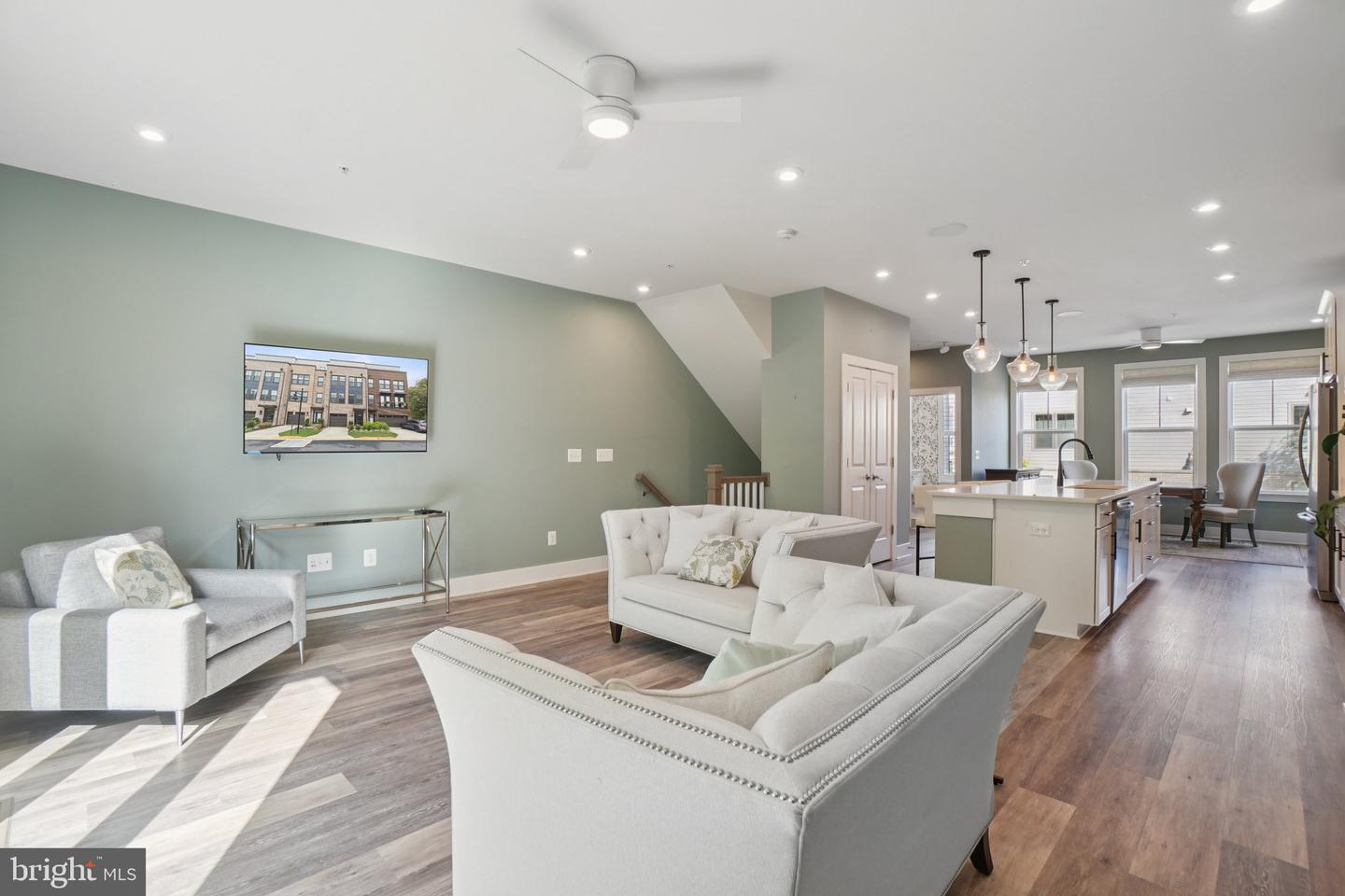 1641 BANDIT LOOP, RESTON, Virginia 20190, 3 Bedrooms Bedrooms, ,2 BathroomsBathrooms,Residential,For sale,1641 BANDIT LOOP,VAFX2273864 MLS # VAFX2273864 1641 BANDIT LOOP, RESTON, Virginia 20190, 3 Bedrooms Bedrooms, ,2 BathroomsBathrooms,Residential,For sale,1641 BANDIT LOOP,VAFX2273864 MLS # VAFX2273864