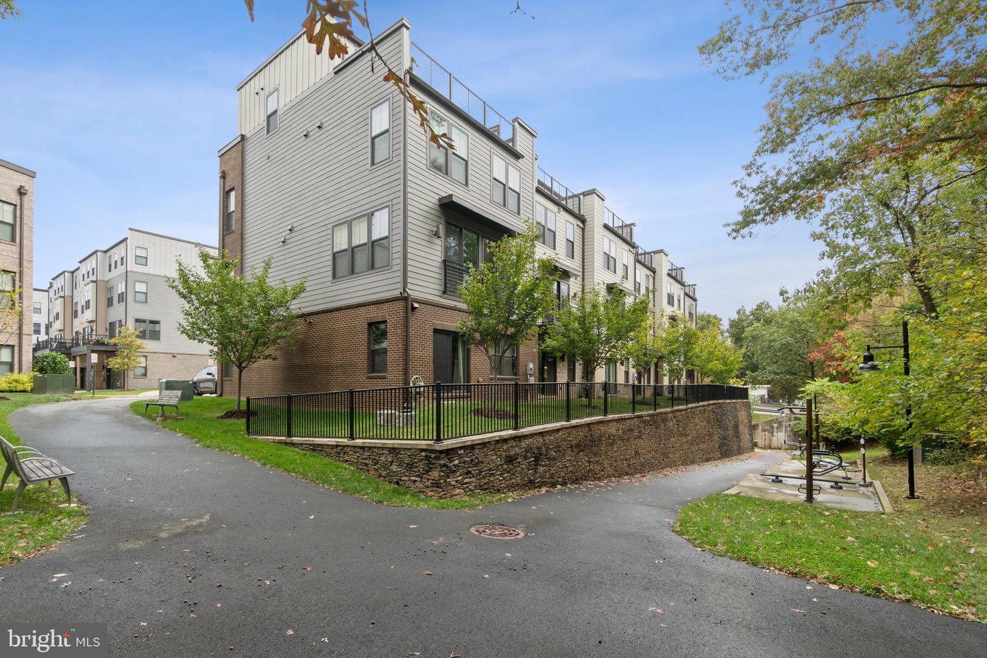 1641 BANDIT LOOP, RESTON, Virginia 20190, 3 Bedrooms Bedrooms, ,2 BathroomsBathrooms,Residential,For sale,1641 BANDIT LOOP,VAFX2273864 MLS # VAFX2273864 1641 BANDIT LOOP, RESTON, Virginia 20190, 3 Bedrooms Bedrooms, ,2 BathroomsBathrooms,Residential,For sale,1641 BANDIT LOOP,VAFX2273864 MLS # VAFX2273864