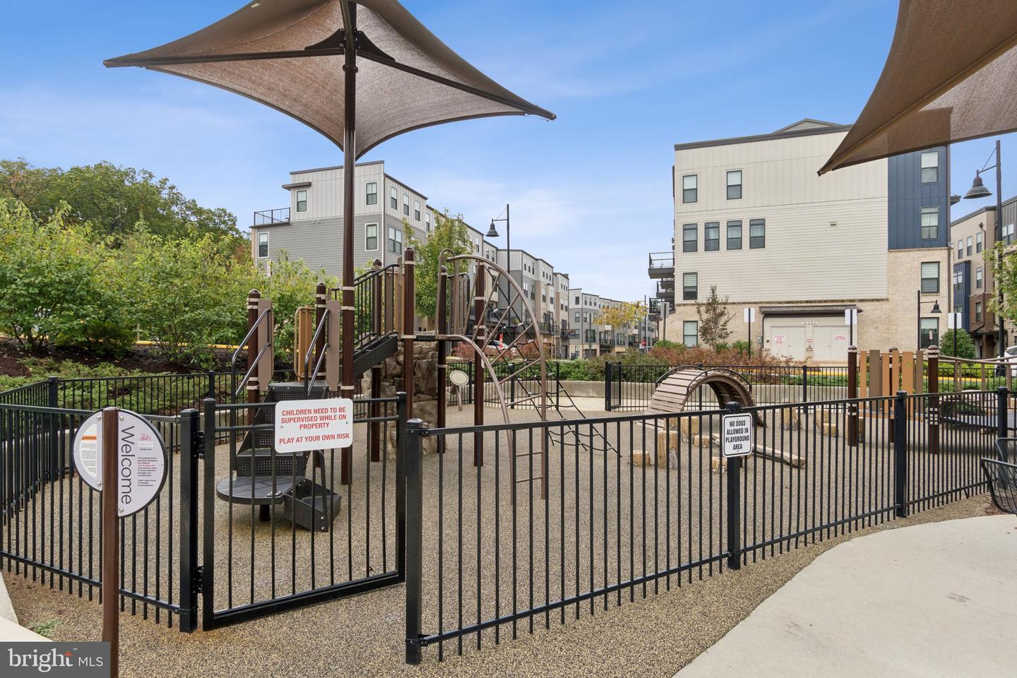 1641 BANDIT LOOP, RESTON, Virginia 20190, 3 Bedrooms Bedrooms, ,2 BathroomsBathrooms,Residential,For sale,1641 BANDIT LOOP,VAFX2273864 MLS # VAFX2273864 1641 BANDIT LOOP, RESTON, Virginia 20190, 3 Bedrooms Bedrooms, ,2 BathroomsBathrooms,Residential,For sale,1641 BANDIT LOOP,VAFX2273864 MLS # VAFX2273864