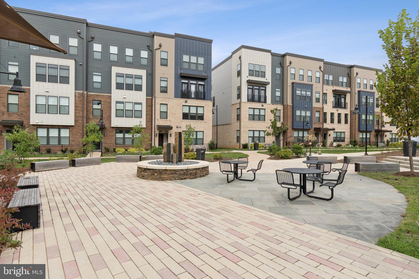 1641 BANDIT LOOP, RESTON, Virginia 20190, 3 Bedrooms Bedrooms, ,2 BathroomsBathrooms,Residential,For sale,1641 BANDIT LOOP,VAFX2273864 MLS # VAFX2273864 1641 BANDIT LOOP, RESTON, Virginia 20190, 3 Bedrooms Bedrooms, ,2 BathroomsBathrooms,Residential,For sale,1641 BANDIT LOOP,VAFX2273864 MLS # VAFX2273864