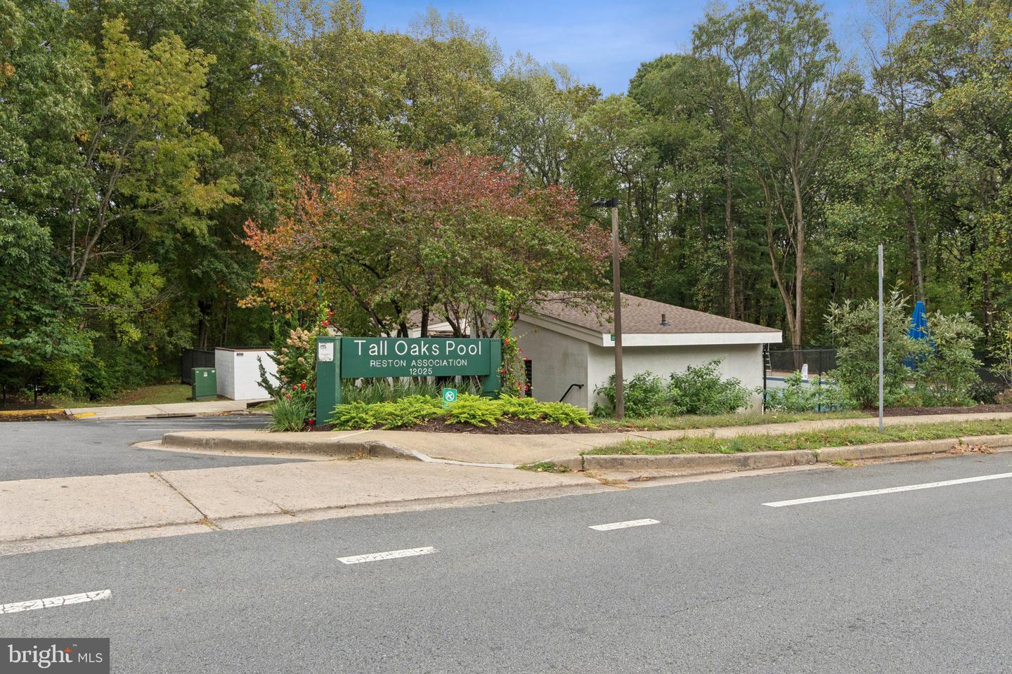 1641 BANDIT LOOP, RESTON, Virginia 20190, 3 Bedrooms Bedrooms, ,2 BathroomsBathrooms,Residential,For sale,1641 BANDIT LOOP,VAFX2273864 MLS # VAFX2273864 1641 BANDIT LOOP, RESTON, Virginia 20190, 3 Bedrooms Bedrooms, ,2 BathroomsBathrooms,Residential,For sale,1641 BANDIT LOOP,VAFX2273864 MLS # VAFX2273864