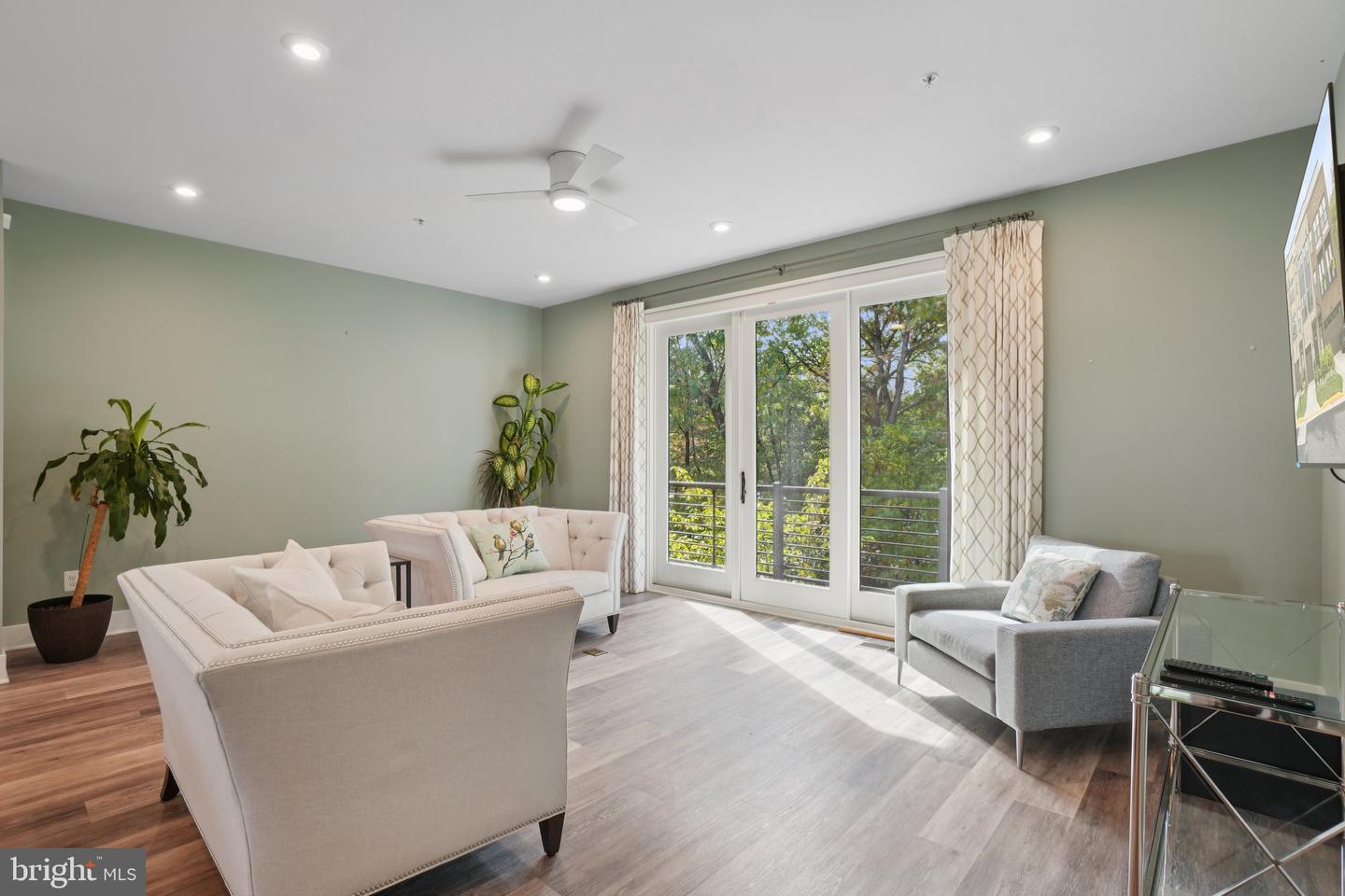 1641 BANDIT LOOP, RESTON, Virginia 20190, 3 Bedrooms Bedrooms, ,2 BathroomsBathrooms,Residential,For sale,1641 BANDIT LOOP,VAFX2273864 MLS # VAFX2273864 1641 BANDIT LOOP, RESTON, Virginia 20190, 3 Bedrooms Bedrooms, ,2 BathroomsBathrooms,Residential,For sale,1641 BANDIT LOOP,VAFX2273864 MLS # VAFX2273864