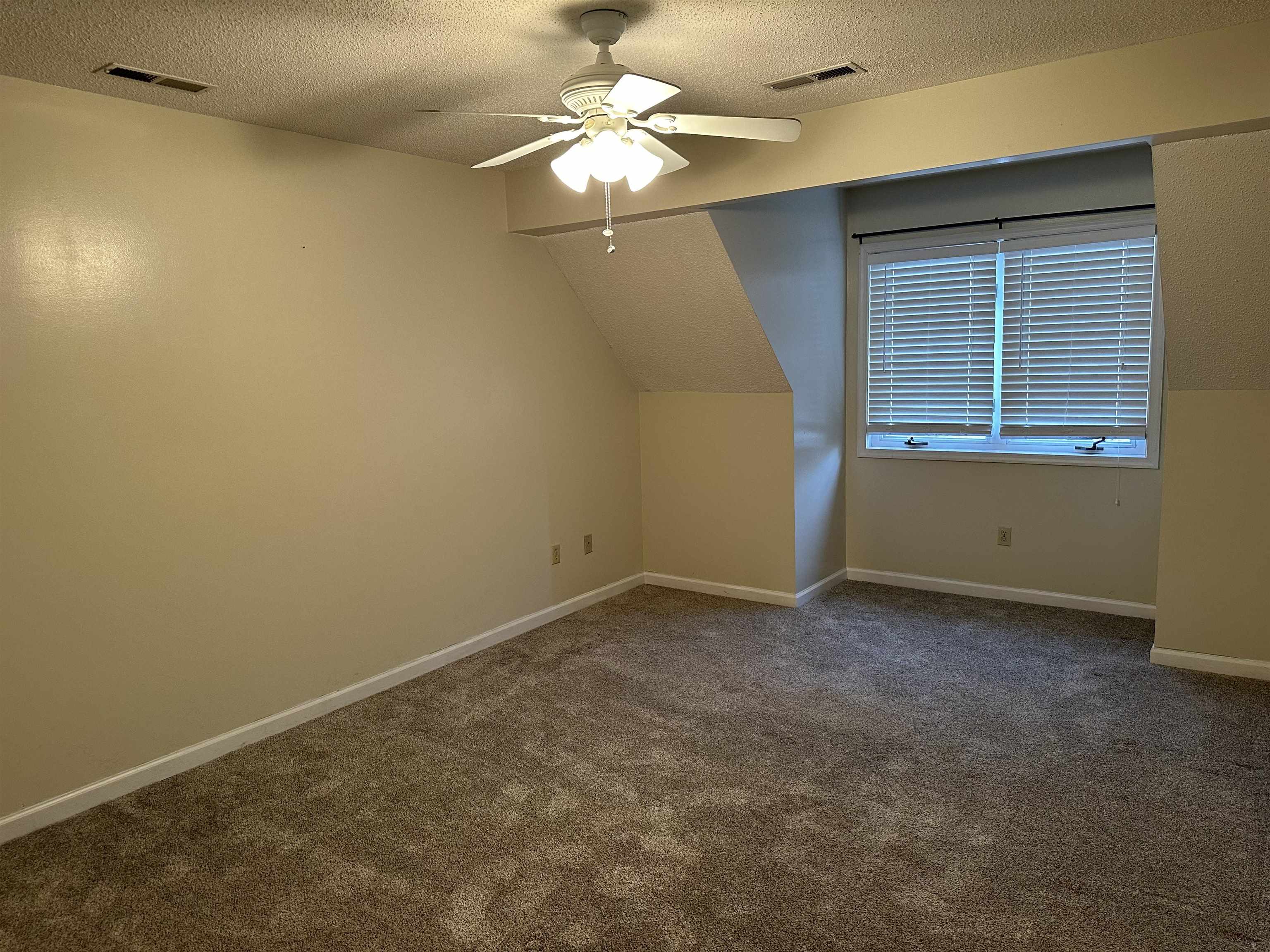 2039 HAMPTON DR, WAYNESBORO, Virginia 22980, 2 Bedrooms Bedrooms, ,2 BathroomsBathrooms,Residential,2039 HAMPTON DR,671799 MLS # 671799 2039 HAMPTON DR, WAYNESBORO, Virginia 22980, 2 Bedrooms Bedrooms, ,2 BathroomsBathrooms,Residential,2039 HAMPTON DR,671799 MLS # 671799