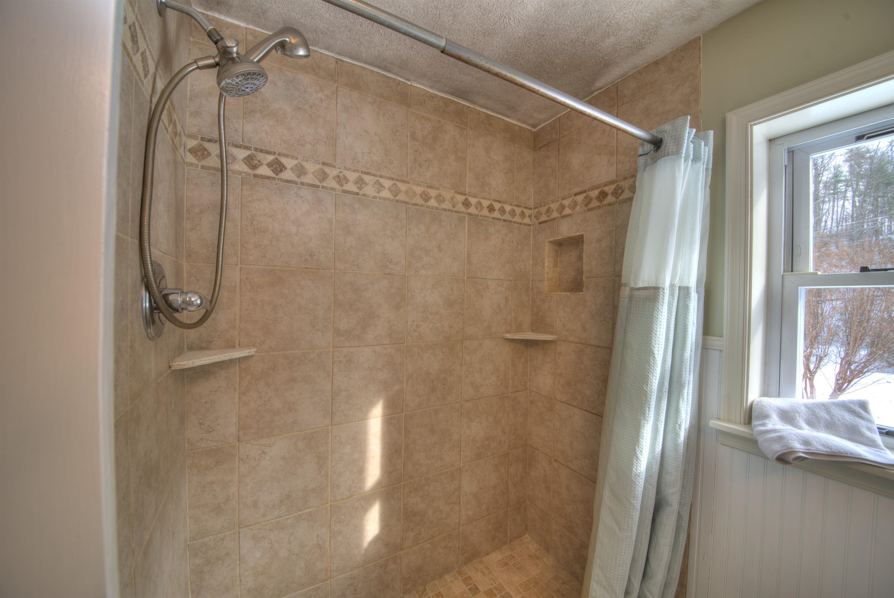 7011 SOUTH EAST SIDE HWY, ELKTON, Virginia 22827, 4 Bedrooms Bedrooms, ,2 BathroomsBathrooms,Residential,7011 SOUTH EAST SIDE HWY,671802 MLS # 671802 7011 SOUTH EAST SIDE HWY, ELKTON, Virginia 22827, 4 Bedrooms Bedrooms, ,2 BathroomsBathrooms,Residential,7011 SOUTH EAST SIDE HWY,671802 MLS # 671802