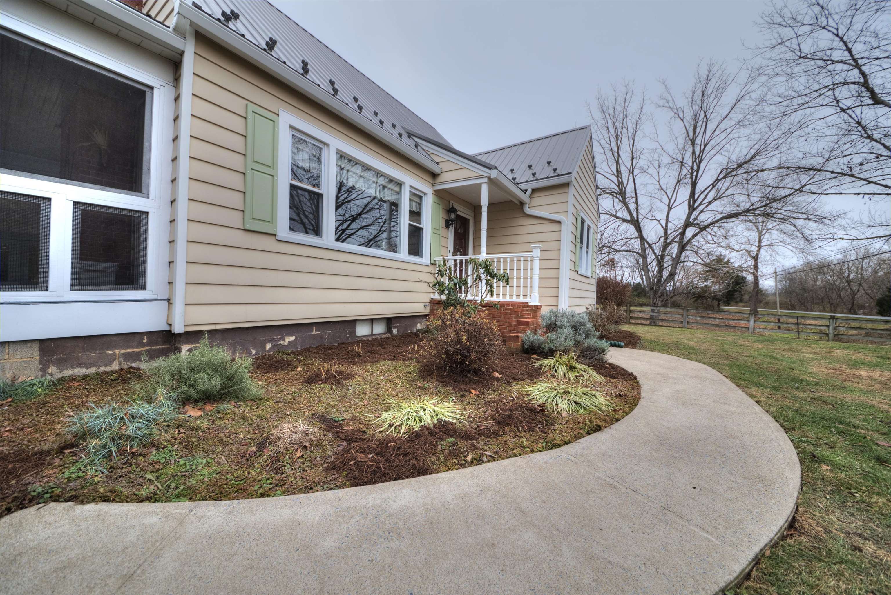 7011 SOUTH EAST SIDE HWY, ELKTON, Virginia 22827, 4 Bedrooms Bedrooms, ,2 BathroomsBathrooms,Residential,7011 SOUTH EAST SIDE HWY,671802 MLS # 671802 7011 SOUTH EAST SIDE HWY, ELKTON, Virginia 22827, 4 Bedrooms Bedrooms, ,2 BathroomsBathrooms,Residential,7011 SOUTH EAST SIDE HWY,671802 MLS # 671802