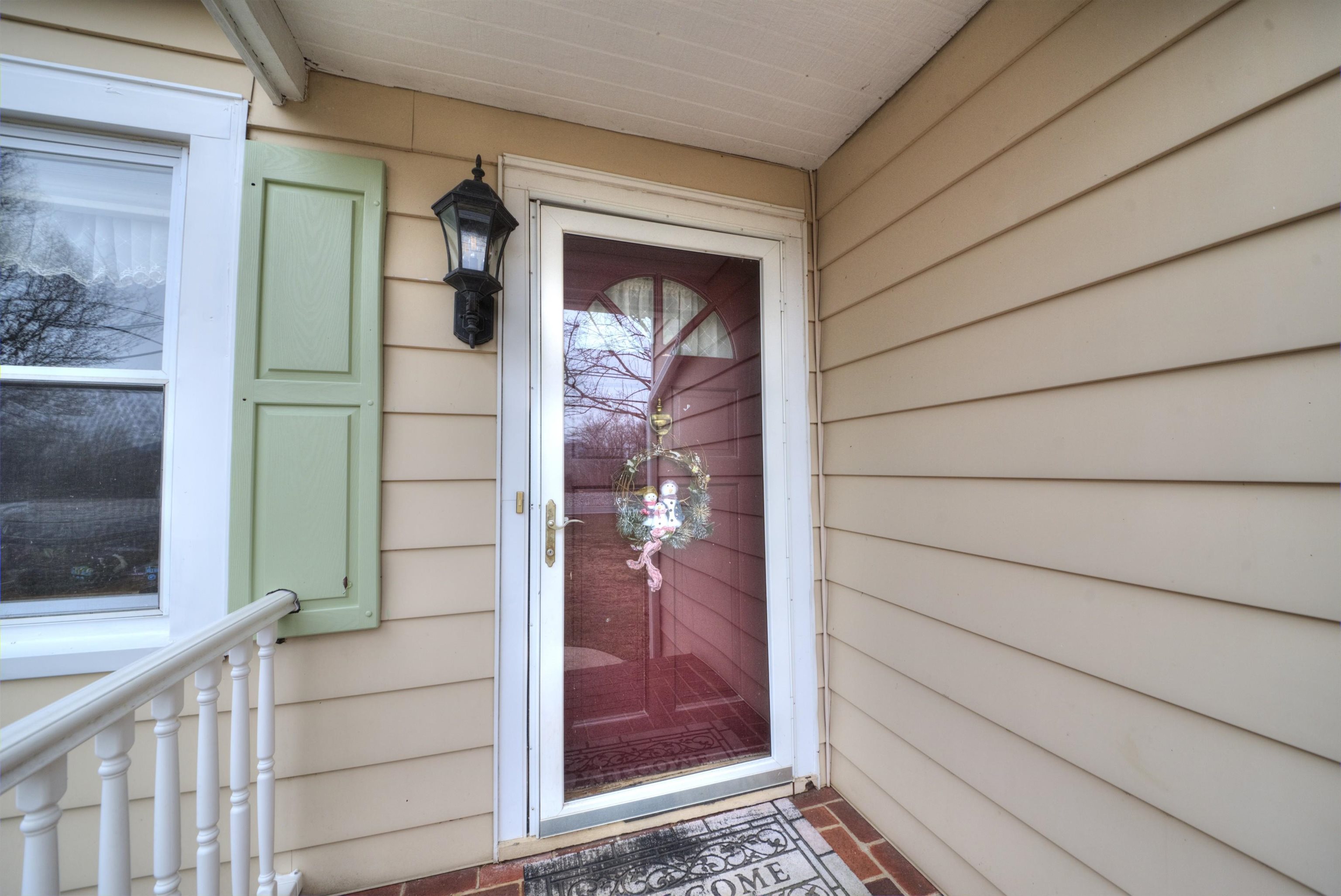 7011 SOUTH EAST SIDE HWY, ELKTON, Virginia 22827, 4 Bedrooms Bedrooms, ,2 BathroomsBathrooms,Residential,7011 SOUTH EAST SIDE HWY,671802 MLS # 671802 7011 SOUTH EAST SIDE HWY, ELKTON, Virginia 22827, 4 Bedrooms Bedrooms, ,2 BathroomsBathrooms,Residential,7011 SOUTH EAST SIDE HWY,671802 MLS # 671802