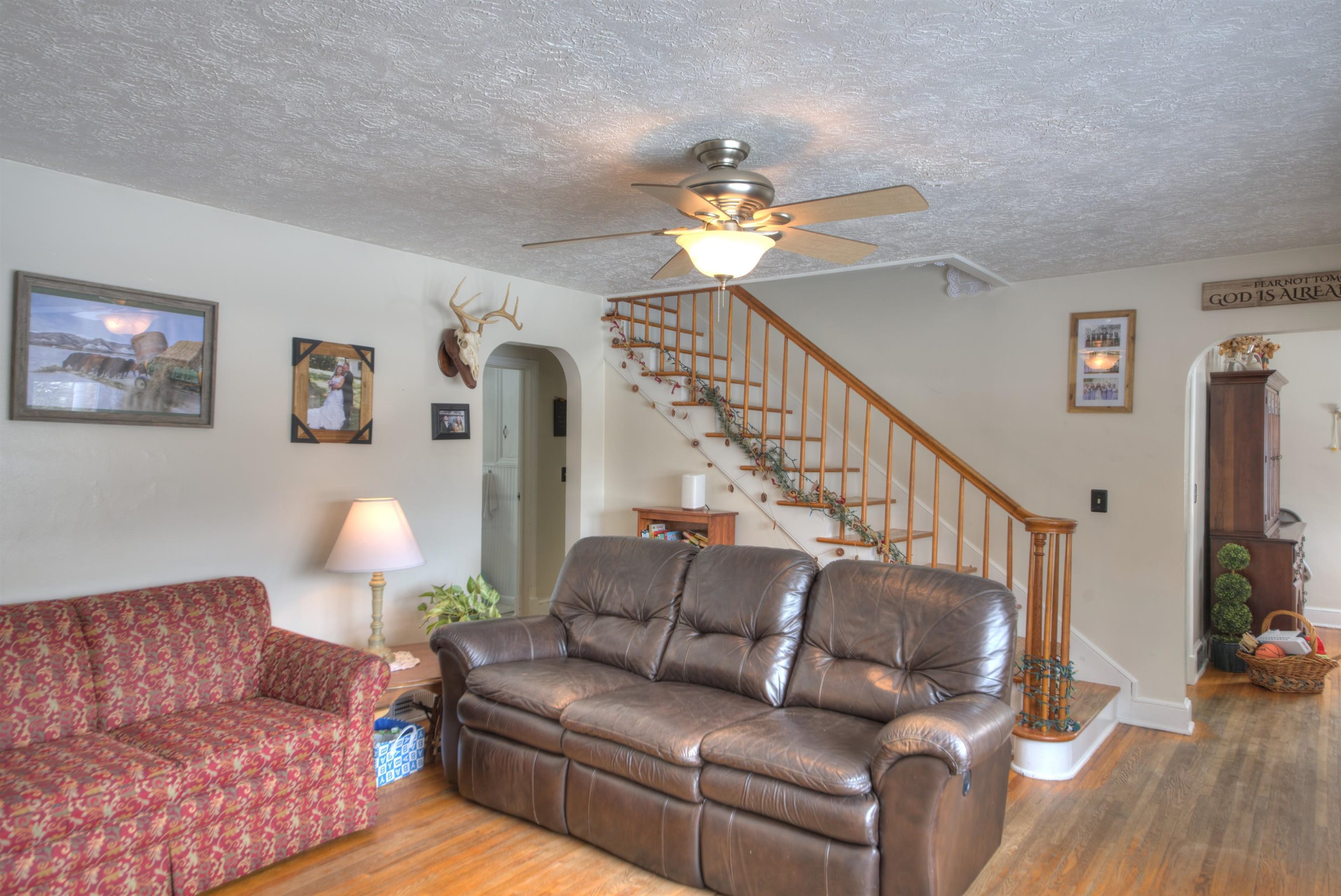 7011 SOUTH EAST SIDE HWY, ELKTON, Virginia 22827, 4 Bedrooms Bedrooms, ,2 BathroomsBathrooms,Residential,7011 SOUTH EAST SIDE HWY,671802 MLS # 671802 7011 SOUTH EAST SIDE HWY, ELKTON, Virginia 22827, 4 Bedrooms Bedrooms, ,2 BathroomsBathrooms,Residential,7011 SOUTH EAST SIDE HWY,671802 MLS # 671802