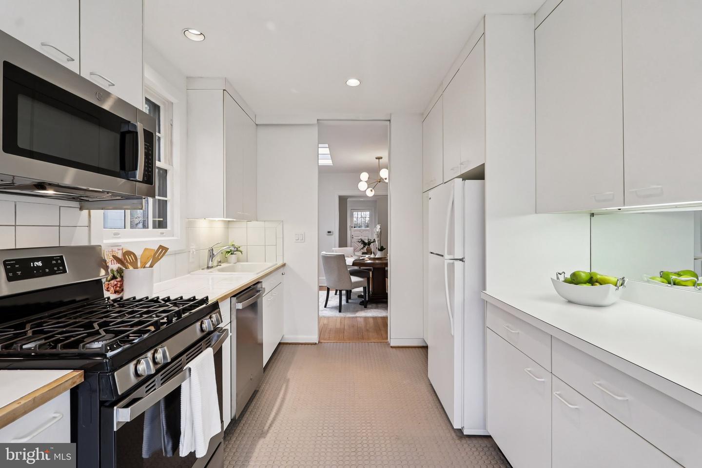 4711 17TH ST N, ARLINGTON, Virginia 22207, 4 Bedrooms Bedrooms, ,2 BathroomsBathrooms,Residential,For sale,4711 17TH ST N,VAAR2065434 MLS # VAAR2065434 4711 17TH ST N, ARLINGTON, Virginia 22207, 4 Bedrooms Bedrooms, ,2 BathroomsBathrooms,Residential,For sale,4711 17TH ST N,VAAR2065434 MLS # VAAR2065434