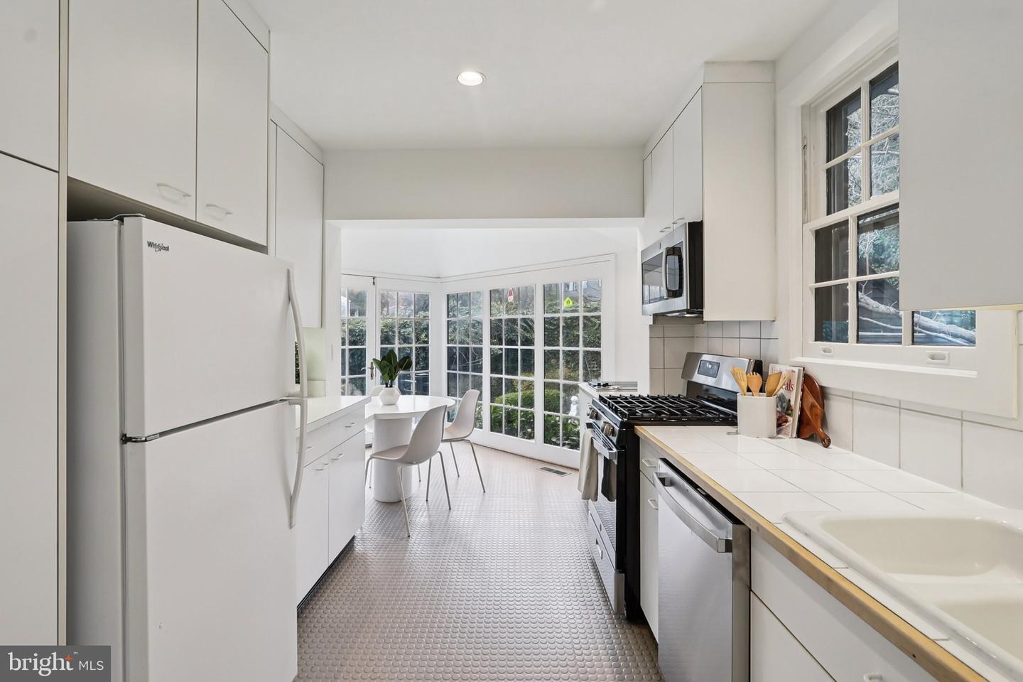 4711 17TH ST N, ARLINGTON, Virginia 22207, 4 Bedrooms Bedrooms, ,2 BathroomsBathrooms,Residential,For sale,4711 17TH ST N,VAAR2065434 MLS # VAAR2065434 4711 17TH ST N, ARLINGTON, Virginia 22207, 4 Bedrooms Bedrooms, ,2 BathroomsBathrooms,Residential,For sale,4711 17TH ST N,VAAR2065434 MLS # VAAR2065434