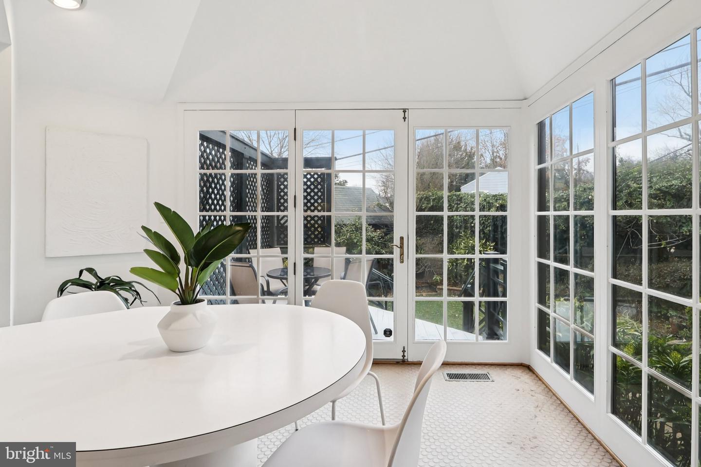 4711 17TH ST N, ARLINGTON, Virginia 22207, 4 Bedrooms Bedrooms, ,2 BathroomsBathrooms,Residential,For sale,4711 17TH ST N,VAAR2065434 MLS # VAAR2065434 4711 17TH ST N, ARLINGTON, Virginia 22207, 4 Bedrooms Bedrooms, ,2 BathroomsBathrooms,Residential,For sale,4711 17TH ST N,VAAR2065434 MLS # VAAR2065434