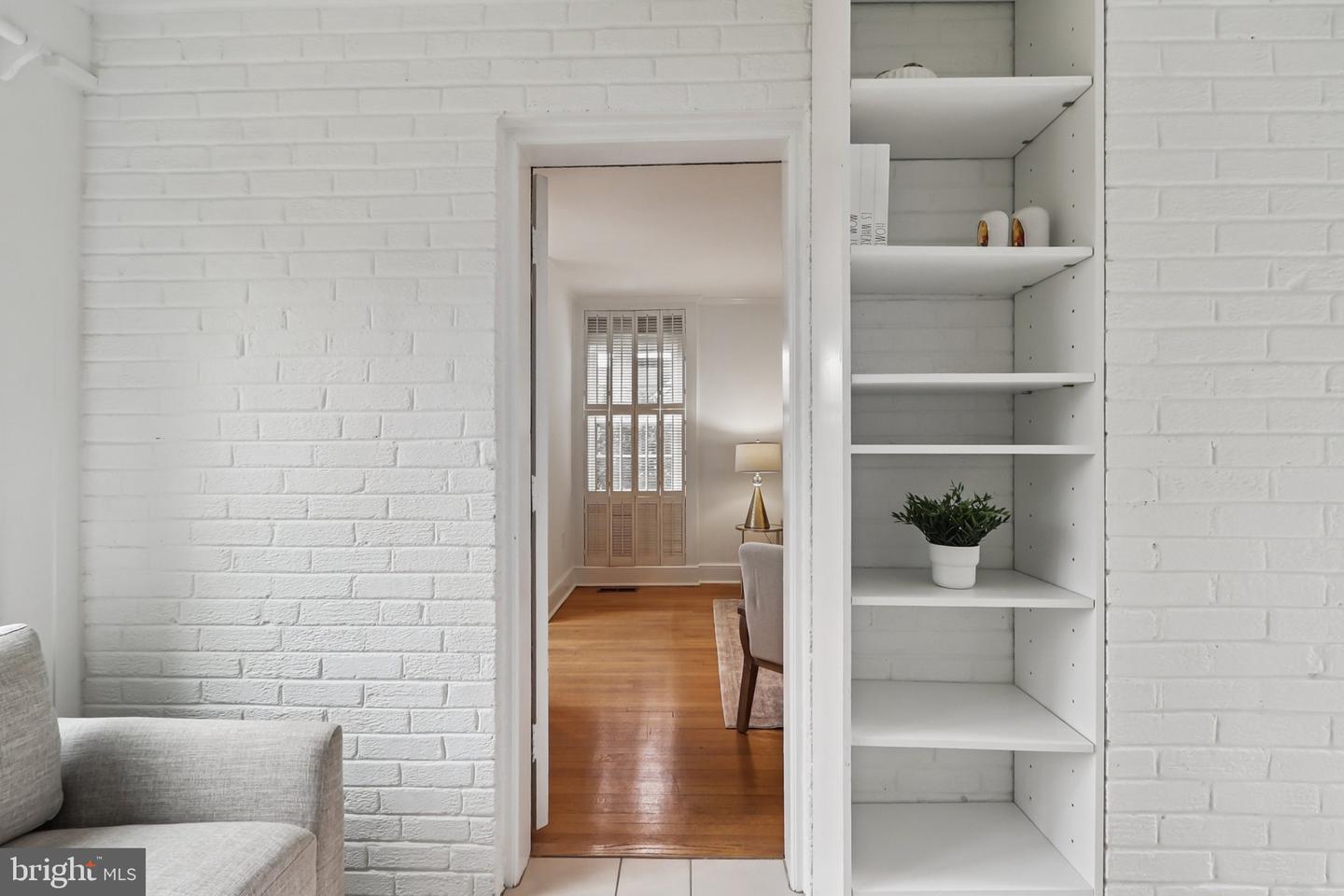 4711 17TH ST N, ARLINGTON, Virginia 22207, 4 Bedrooms Bedrooms, ,2 BathroomsBathrooms,Residential,For sale,4711 17TH ST N,VAAR2065434 MLS # VAAR2065434 4711 17TH ST N, ARLINGTON, Virginia 22207, 4 Bedrooms Bedrooms, ,2 BathroomsBathrooms,Residential,For sale,4711 17TH ST N,VAAR2065434 MLS # VAAR2065434