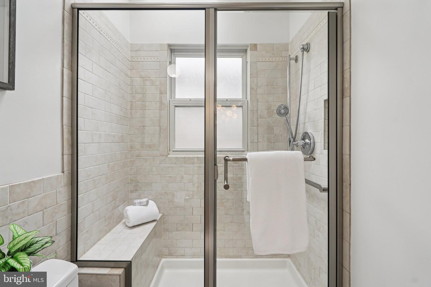 4711 17TH ST N, ARLINGTON, Virginia 22207, 4 Bedrooms Bedrooms, ,2 BathroomsBathrooms,Residential,For sale,4711 17TH ST N,VAAR2065434 MLS # VAAR2065434 4711 17TH ST N, ARLINGTON, Virginia 22207, 4 Bedrooms Bedrooms, ,2 BathroomsBathrooms,Residential,For sale,4711 17TH ST N,VAAR2065434 MLS # VAAR2065434