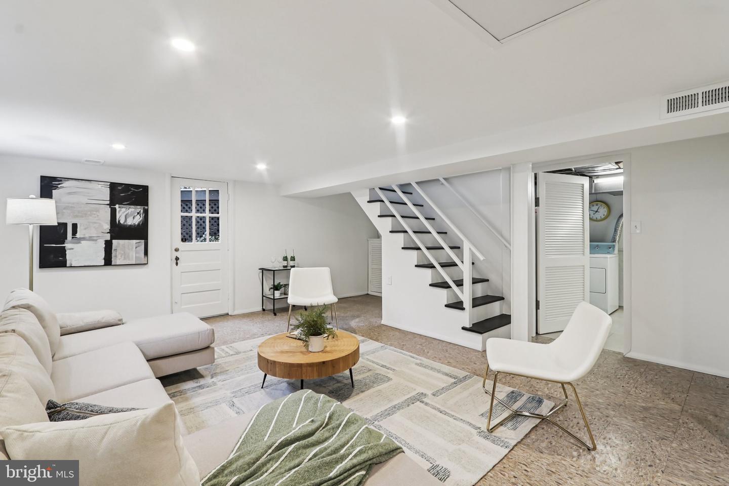 4711 17TH ST N, ARLINGTON, Virginia 22207, 4 Bedrooms Bedrooms, ,2 BathroomsBathrooms,Residential,For sale,4711 17TH ST N,VAAR2065434 MLS # VAAR2065434 4711 17TH ST N, ARLINGTON, Virginia 22207, 4 Bedrooms Bedrooms, ,2 BathroomsBathrooms,Residential,For sale,4711 17TH ST N,VAAR2065434 MLS # VAAR2065434