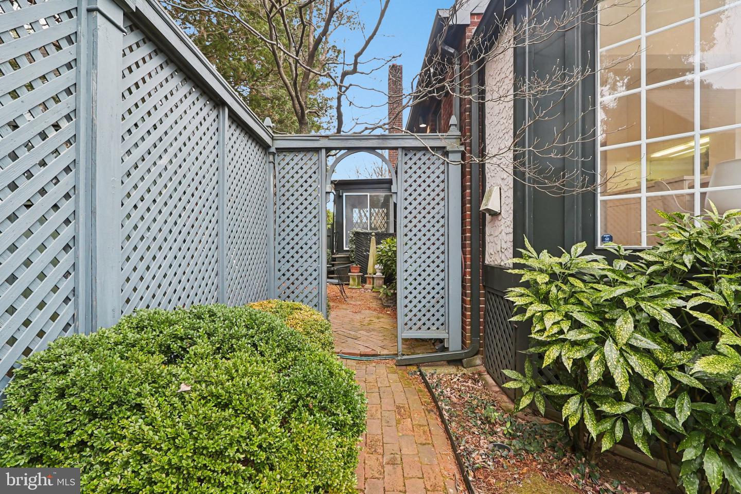 4711 17TH ST N, ARLINGTON, Virginia 22207, 4 Bedrooms Bedrooms, ,2 BathroomsBathrooms,Residential,For sale,4711 17TH ST N,VAAR2065434 MLS # VAAR2065434 4711 17TH ST N, ARLINGTON, Virginia 22207, 4 Bedrooms Bedrooms, ,2 BathroomsBathrooms,Residential,For sale,4711 17TH ST N,VAAR2065434 MLS # VAAR2065434