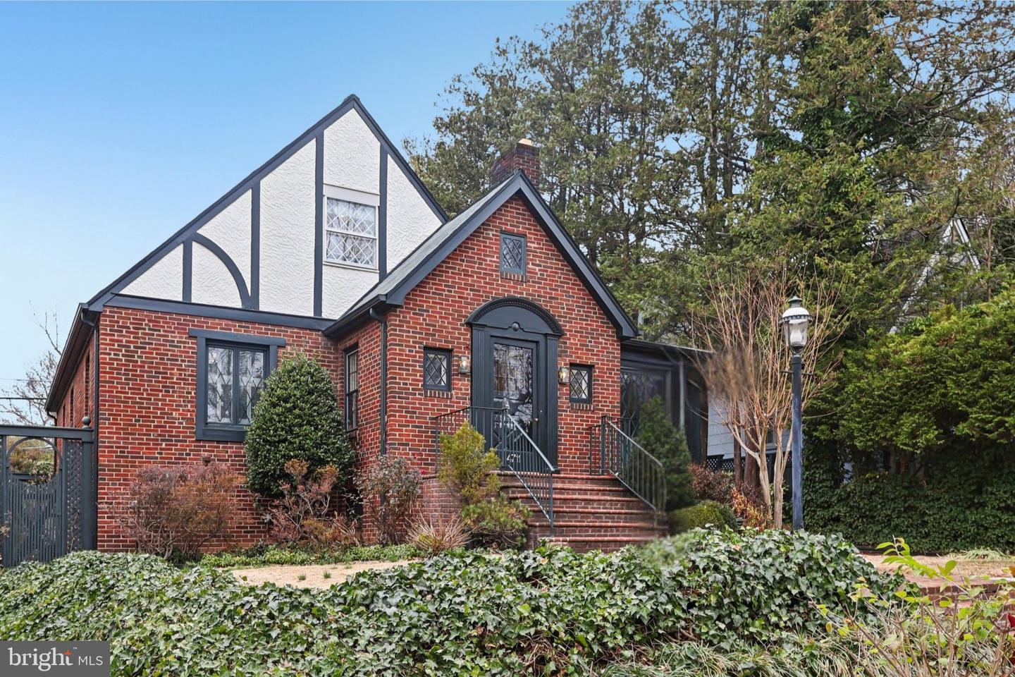 4711 17TH ST N, ARLINGTON, Virginia 22207, 4 Bedrooms Bedrooms, ,2 BathroomsBathrooms,Residential,For sale,4711 17TH ST N,VAAR2065434 MLS # VAAR2065434 4711 17TH ST N, ARLINGTON, Virginia 22207, 4 Bedrooms Bedrooms, ,2 BathroomsBathrooms,Residential,For sale,4711 17TH ST N,VAAR2065434 MLS # VAAR2065434