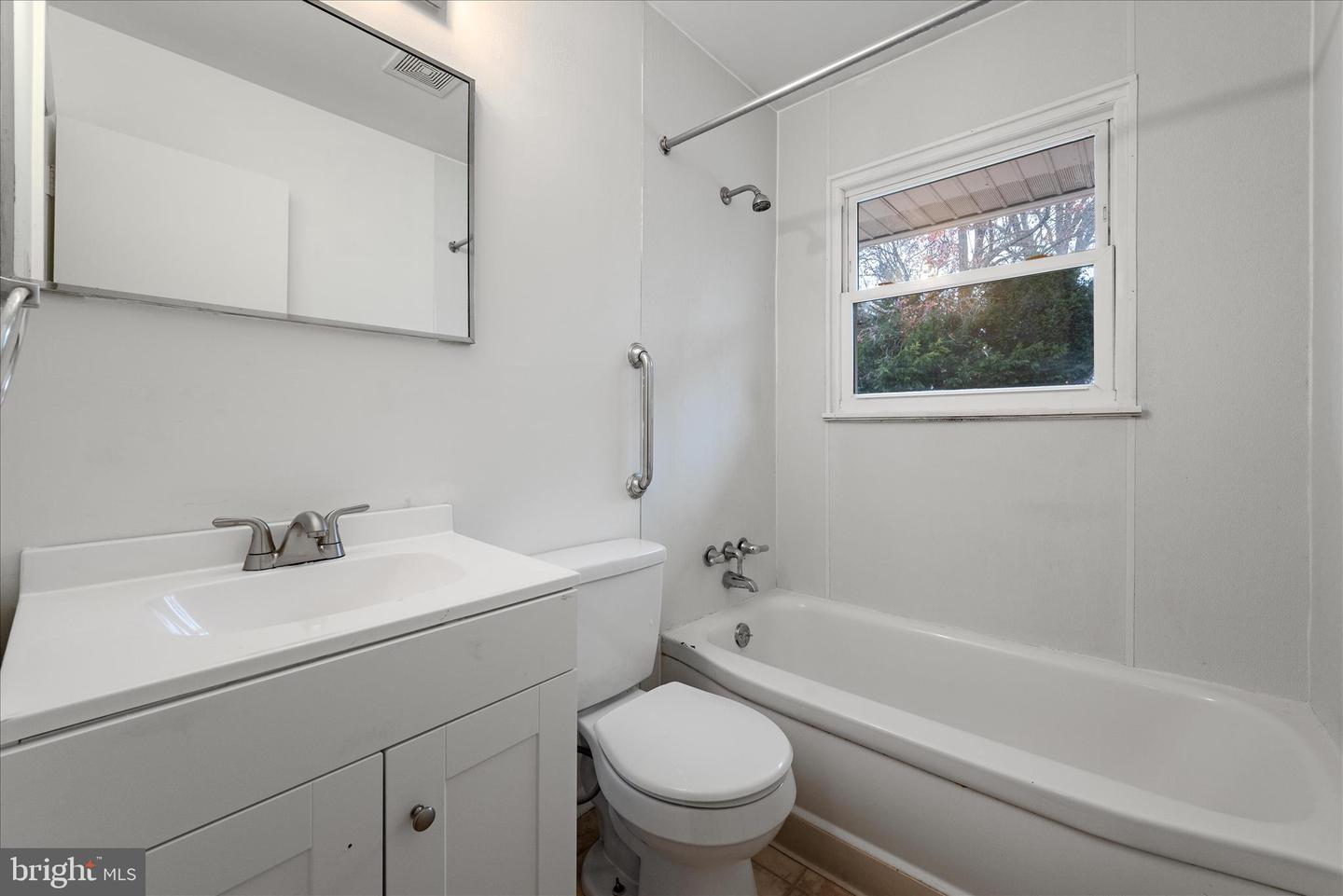 127 SHIRLEY ST, WINCHESTER, Virginia 22601, 4 Bedrooms Bedrooms, ,2 BathroomsBathrooms,Residential,For sale,127 SHIRLEY ST,VAWI2009378 MLS # VAWI2009378 127 SHIRLEY ST, WINCHESTER, Virginia 22601, 4 Bedrooms Bedrooms, ,2 BathroomsBathrooms,Residential,For sale,127 SHIRLEY ST,VAWI2009378 MLS # VAWI2009378