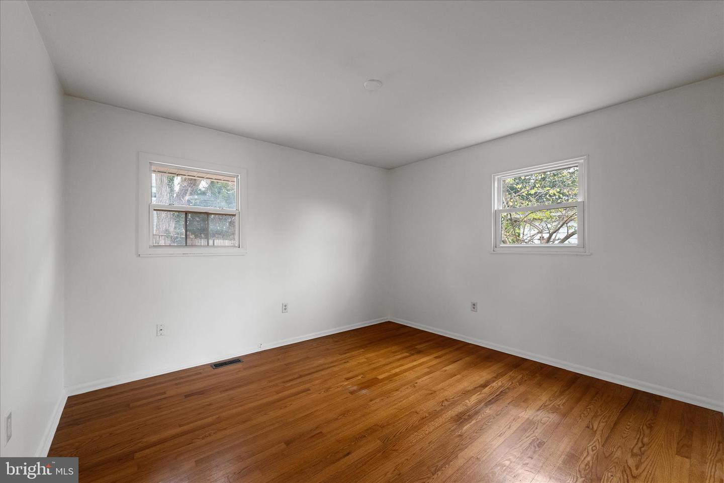 127 SHIRLEY ST, WINCHESTER, Virginia 22601, 4 Bedrooms Bedrooms, ,2 BathroomsBathrooms,Residential,For sale,127 SHIRLEY ST,VAWI2009378 MLS # VAWI2009378 127 SHIRLEY ST, WINCHESTER, Virginia 22601, 4 Bedrooms Bedrooms, ,2 BathroomsBathrooms,Residential,For sale,127 SHIRLEY ST,VAWI2009378 MLS # VAWI2009378