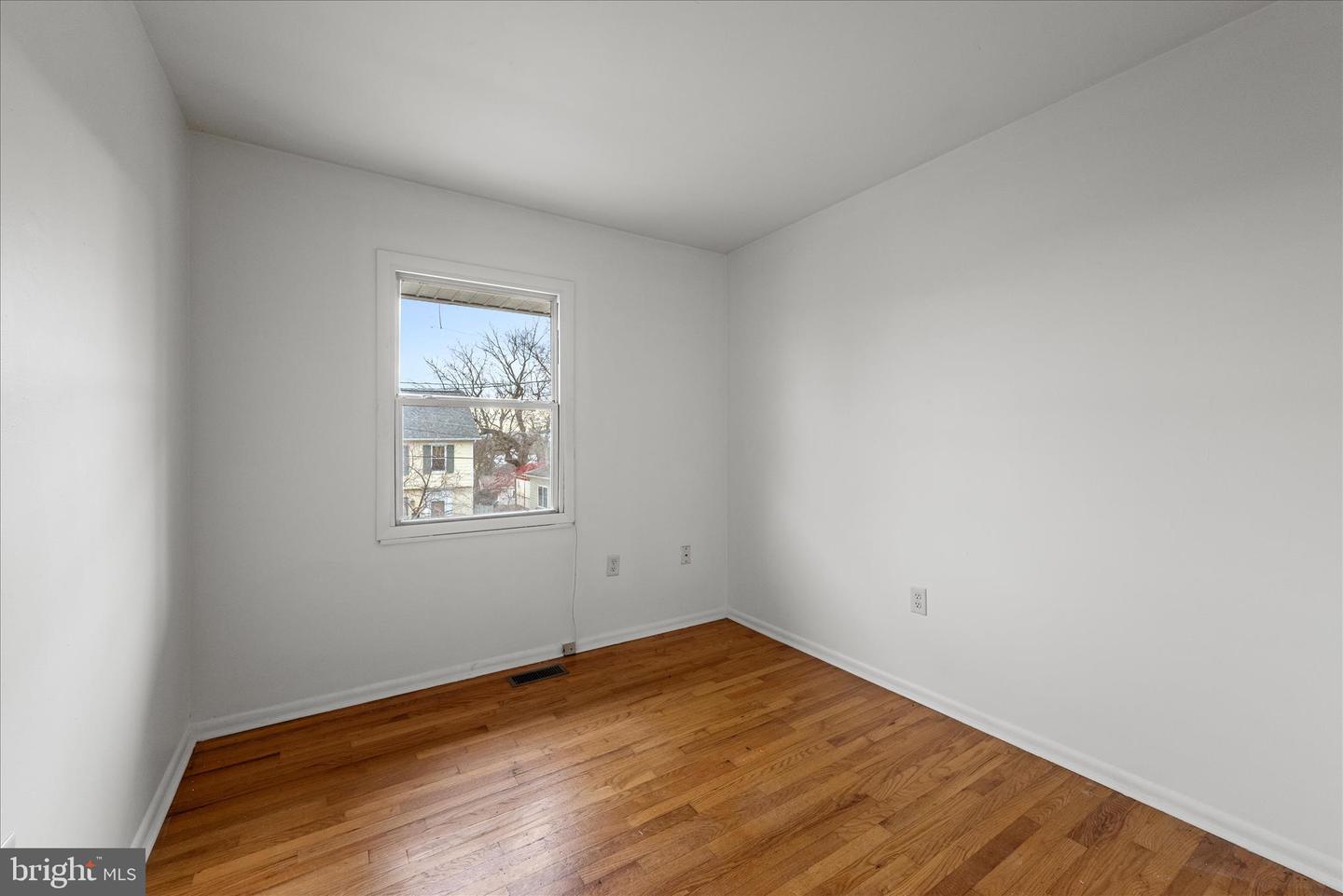 127 SHIRLEY ST, WINCHESTER, Virginia 22601, 4 Bedrooms Bedrooms, ,2 BathroomsBathrooms,Residential,For sale,127 SHIRLEY ST,VAWI2009378 MLS # VAWI2009378 127 SHIRLEY ST, WINCHESTER, Virginia 22601, 4 Bedrooms Bedrooms, ,2 BathroomsBathrooms,Residential,For sale,127 SHIRLEY ST,VAWI2009378 MLS # VAWI2009378