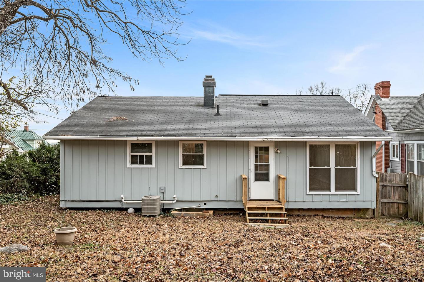 127 SHIRLEY ST, WINCHESTER, Virginia 22601, 4 Bedrooms Bedrooms, ,2 BathroomsBathrooms,Residential,For sale,127 SHIRLEY ST,VAWI2009378 MLS # VAWI2009378 127 SHIRLEY ST, WINCHESTER, Virginia 22601, 4 Bedrooms Bedrooms, ,2 BathroomsBathrooms,Residential,For sale,127 SHIRLEY ST,VAWI2009378 MLS # VAWI2009378