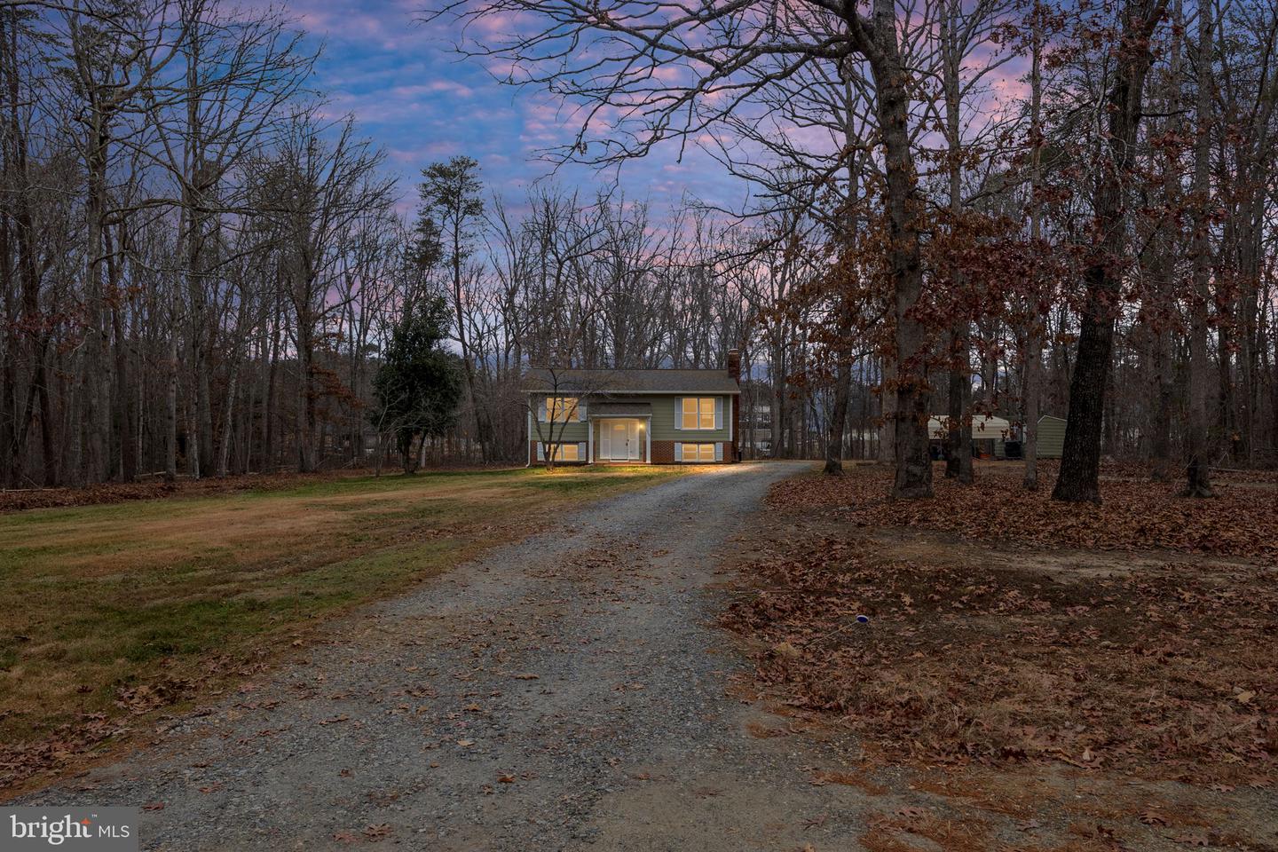 10309 SOLON DR, SPOTSYLVANIA, Virginia 22551, 3 Bedrooms Bedrooms, ,2 BathroomsBathrooms,Residential,For sale,10309 SOLON DR,VASP2037552 MLS # VASP2037552