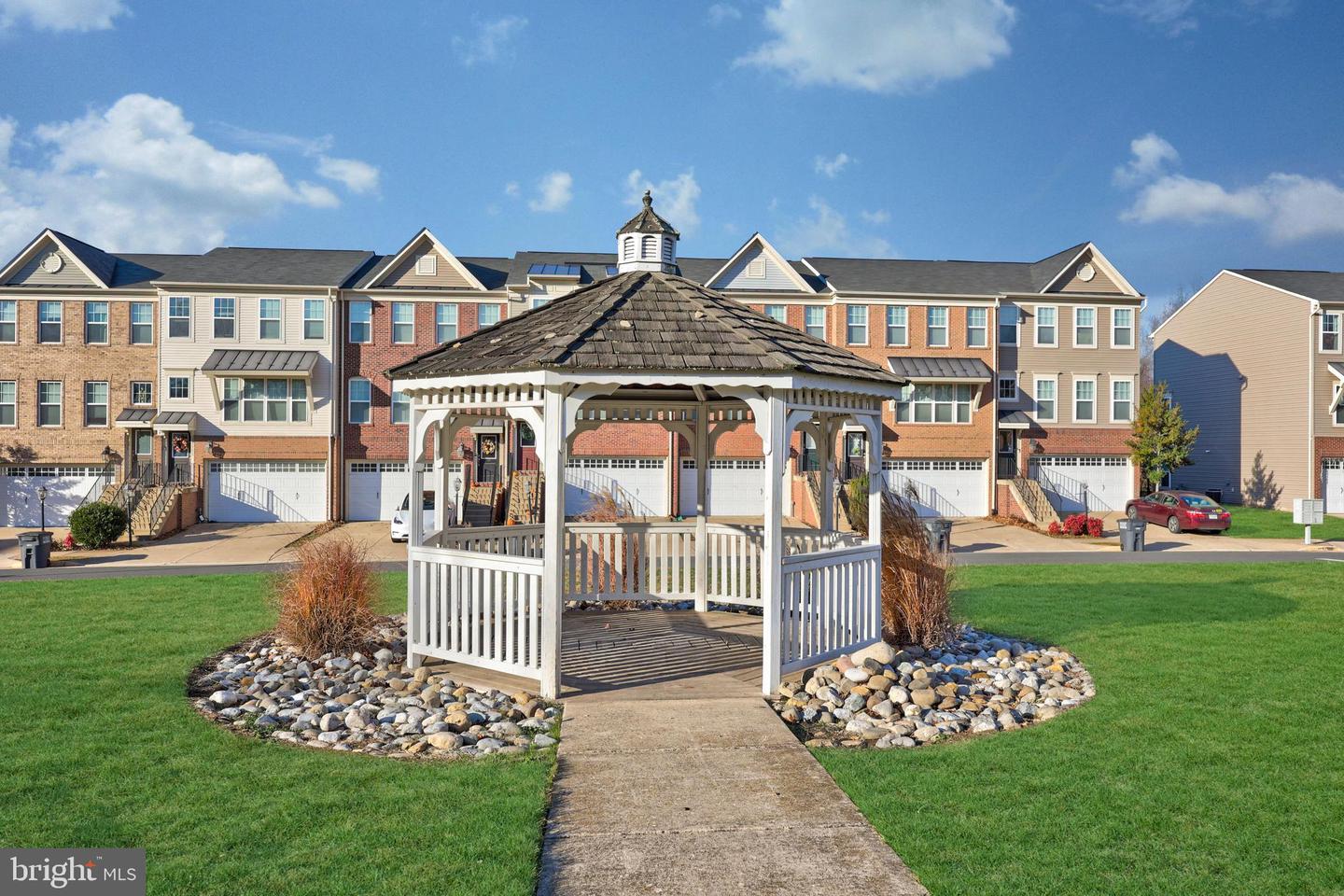 43362 WAYFARER SQ, CHANTILLY, Virginia 20152, 3 Bedrooms Bedrooms, ,2 BathroomsBathrooms,Residential,For sale,43362 WAYFARER SQ,VALO2111382 MLS # VALO2111382 43362 WAYFARER SQ, CHANTILLY, Virginia 20152, 3 Bedrooms Bedrooms, ,2 BathroomsBathrooms,Residential,For sale,43362 WAYFARER SQ,VALO2111382 MLS # VALO2111382