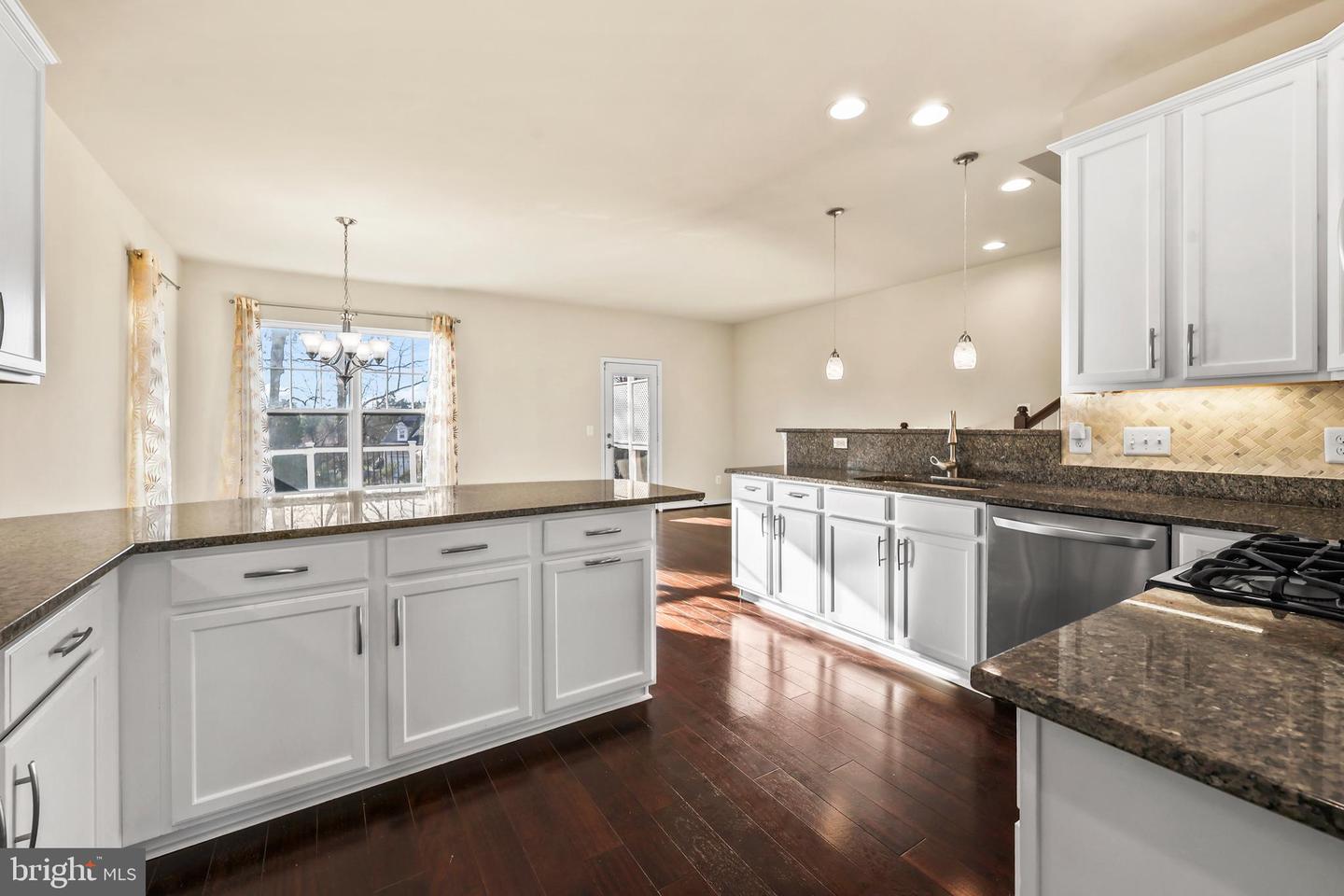 43362 WAYFARER SQ, CHANTILLY, Virginia 20152, 3 Bedrooms Bedrooms, ,2 BathroomsBathrooms,Residential,For sale,43362 WAYFARER SQ,VALO2111382 MLS # VALO2111382 43362 WAYFARER SQ, CHANTILLY, Virginia 20152, 3 Bedrooms Bedrooms, ,2 BathroomsBathrooms,Residential,For sale,43362 WAYFARER SQ,VALO2111382 MLS # VALO2111382