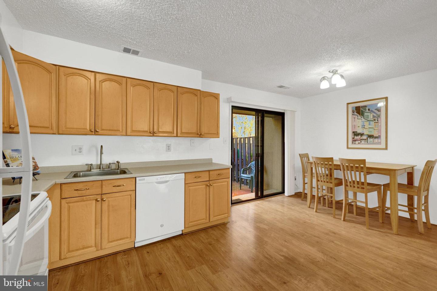 2142 CARTWRIGHT PL, RESTON, Virginia 20191, 3 Bedrooms Bedrooms, ,1 BathroomBathrooms,Residential,For sale,2142 CARTWRIGHT PL,VAFX2279954 MLS # VAFX2279954 2142 CARTWRIGHT PL, RESTON, Virginia 20191, 3 Bedrooms Bedrooms, ,1 BathroomBathrooms,Residential,For sale,2142 CARTWRIGHT PL,VAFX2279954 MLS # VAFX2279954