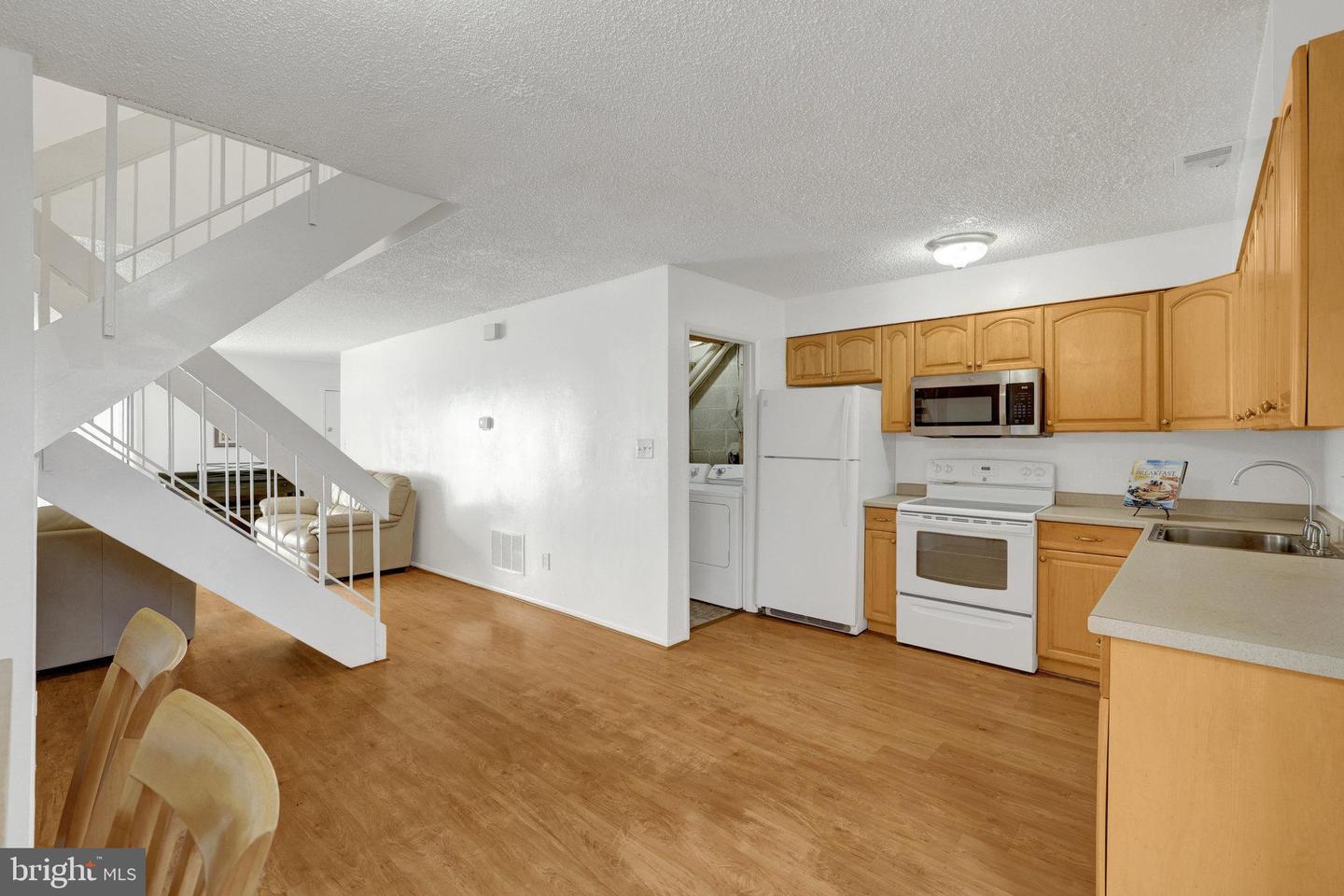 2142 CARTWRIGHT PL, RESTON, Virginia 20191, 3 Bedrooms Bedrooms, ,1 BathroomBathrooms,Residential,For sale,2142 CARTWRIGHT PL,VAFX2279954 MLS # VAFX2279954 2142 CARTWRIGHT PL, RESTON, Virginia 20191, 3 Bedrooms Bedrooms, ,1 BathroomBathrooms,Residential,For sale,2142 CARTWRIGHT PL,VAFX2279954 MLS # VAFX2279954