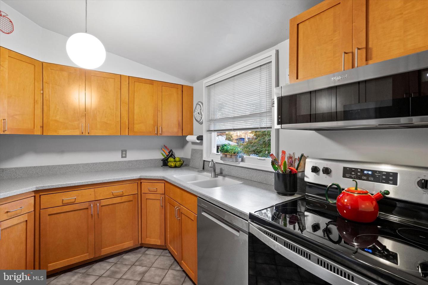 3414 EXECUTIVE AVE, FALLS CHURCH, Virginia 22042, 4 Bedrooms Bedrooms, ,2 BathroomsBathrooms,Residential,For sale,3414 EXECUTIVE AVE,VAFX2281862 MLS # VAFX2281862 3414 EXECUTIVE AVE, FALLS CHURCH, Virginia 22042, 4 Bedrooms Bedrooms, ,2 BathroomsBathrooms,Residential,For sale,3414 EXECUTIVE AVE,VAFX2281862 MLS # VAFX2281862