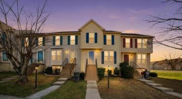 16828 TOMS RIVER LOOP, DUMFRIES, Virginia 22026, 3 Bedrooms Bedrooms, 7 Rooms Rooms,2 BathroomsBathrooms,Residential,For sale,16828 TOMS RIVER LOOP,VAPW2108826 MLS # VAPW2108826