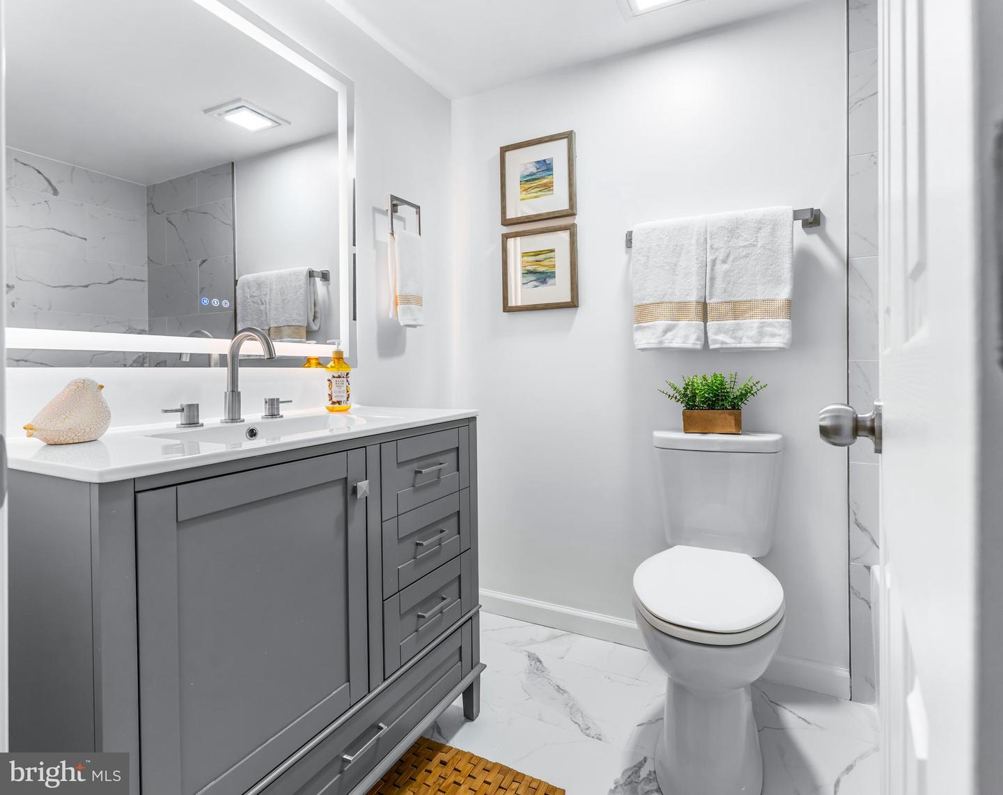 4107 MASSACHUSETTS AVE SE #9, WASHINGTON, District Of Columbia 20019, 4 Bedrooms Bedrooms, ,3 BathroomsBathrooms,Residential,For sale,4107 MASSACHUSETTS AVE SE #9,DCDC2234350 MLS # DCDC2234350 4107 MASSACHUSETTS AVE SE #9, WASHINGTON, District Of Columbia 20019, 4 Bedrooms Bedrooms, ,3 BathroomsBathrooms,Residential,For sale,4107 MASSACHUSETTS AVE SE #9,DCDC2234350 MLS # DCDC2234350