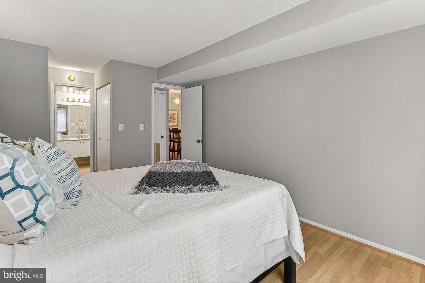 2100 LANGSTON BLVD #237, ARLINGTON, Virginia 22201, 2 Bedrooms Bedrooms, ,1 BathroomBathrooms,Residential,For sale,2100 LANGSTON BLVD #237,VAAR2066760 MLS # VAAR2066760 2100 LANGSTON BLVD #237, ARLINGTON, Virginia 22201, 2 Bedrooms Bedrooms, ,1 BathroomBathrooms,Residential,For sale,2100 LANGSTON BLVD #237,VAAR2066760 MLS # VAAR2066760